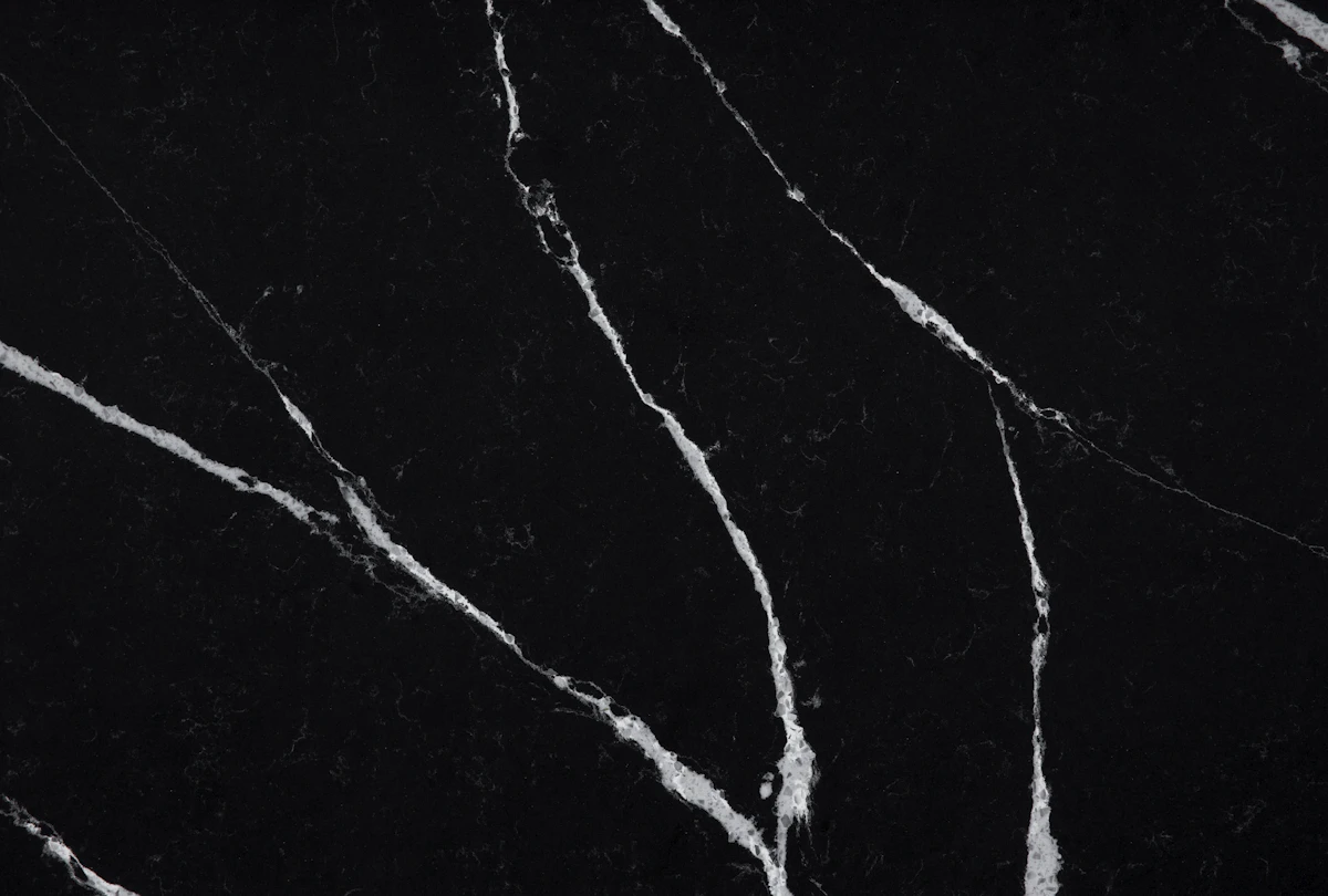Et Marquina Quartz scene 1