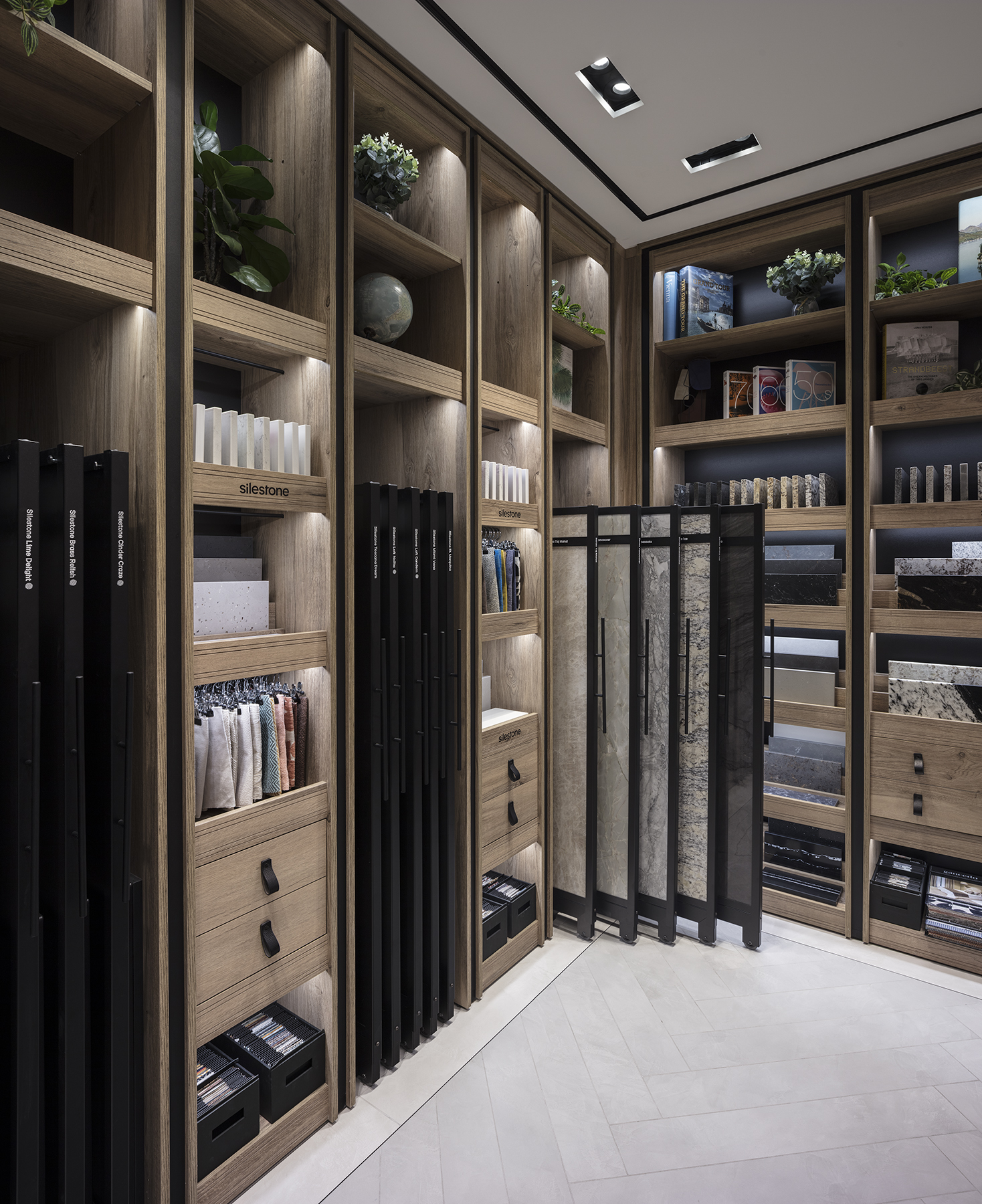 <a target='_blank' href='https://www.cosentino.com/nl-nl/inspiratie/projecten/cosentino-city-vancouver'>Cosentino City Vancouver</a>