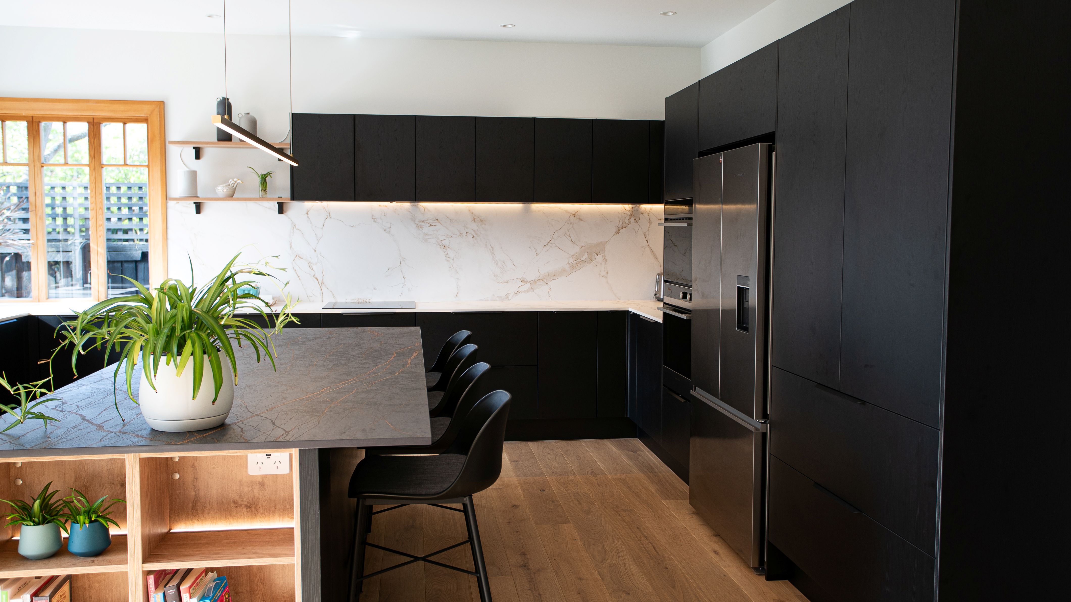 Christchurch Villa - a Touch of Modern to a Rimu Classic