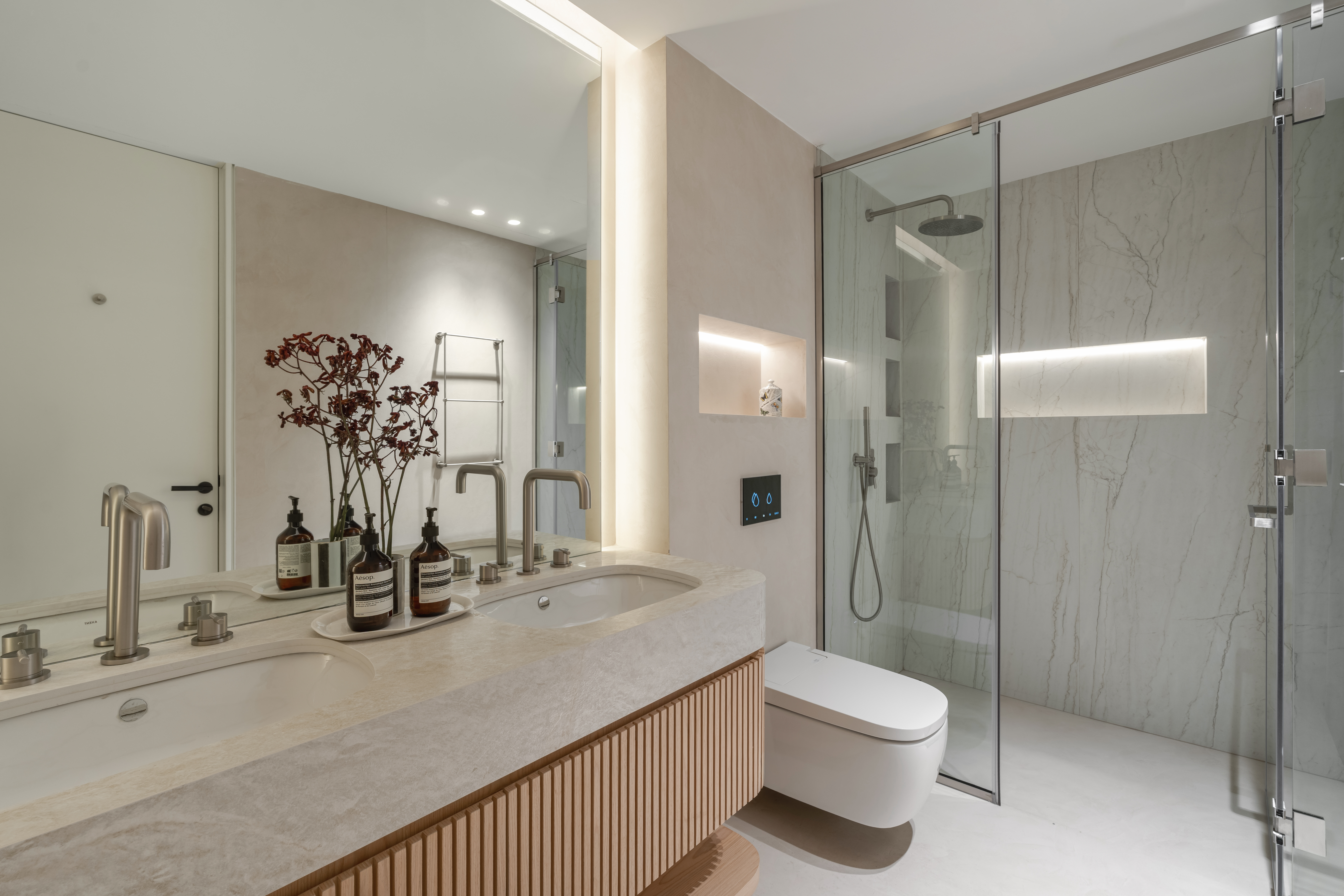 <a target='_blank' href='https://www.cosentino.com/pl-pl/inspiration/projekty/montenegro'>Montenegro</a> - Monica Arango, Tracy Audi, Johnny Matta / C’est ici Design