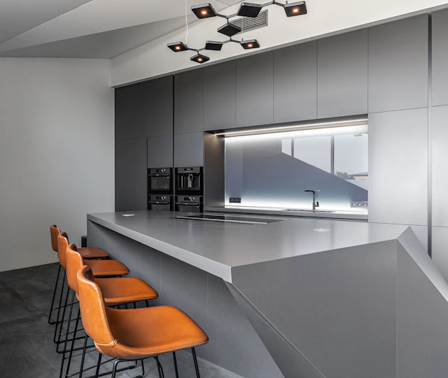 Kitchen island: Silestone