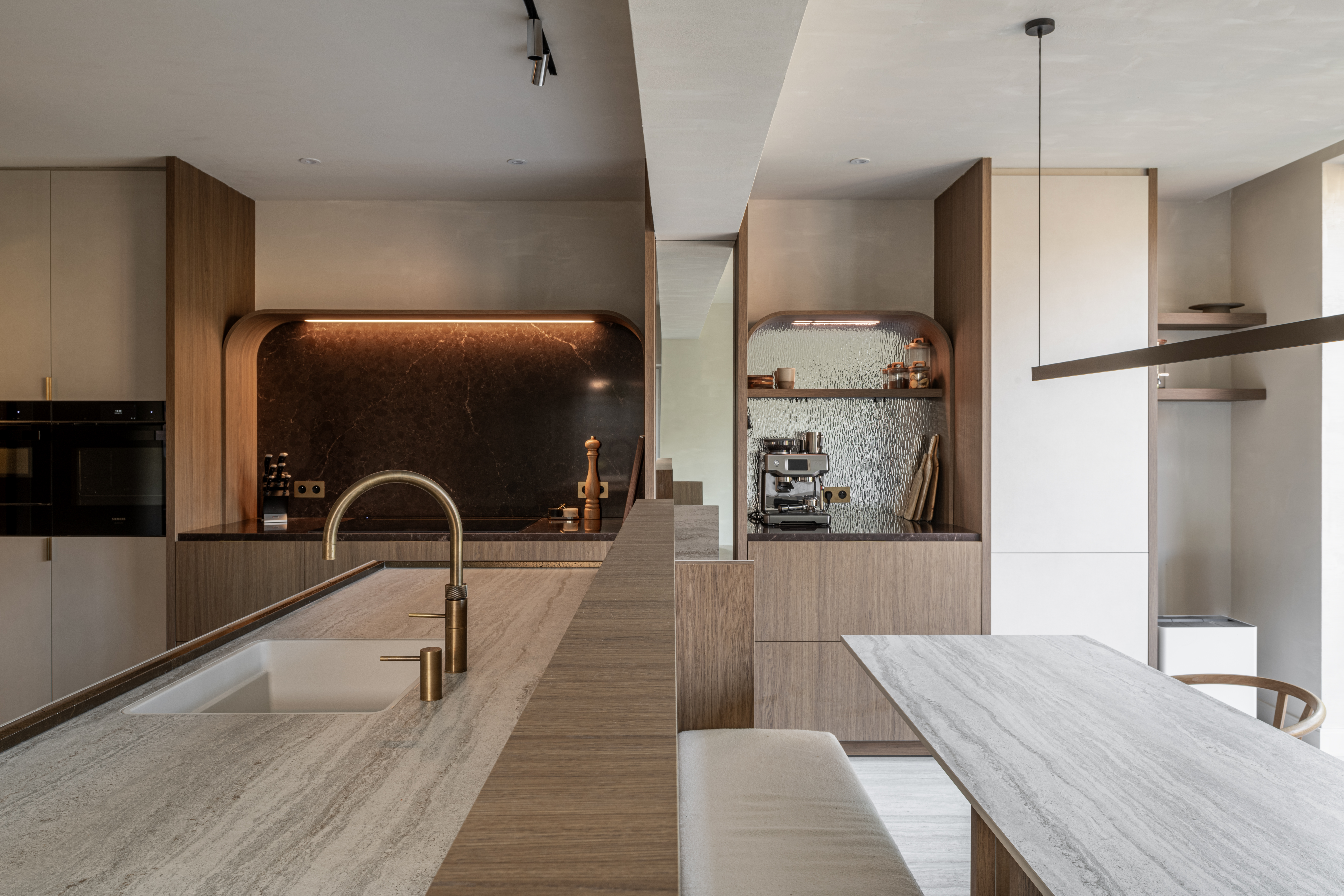 <a target='_blank' href='https://www.cosentino.com/fr-fr/inspiration/projets/multiapplication-bros'>Multiapplication BROS</a> - BROS Interior Architects