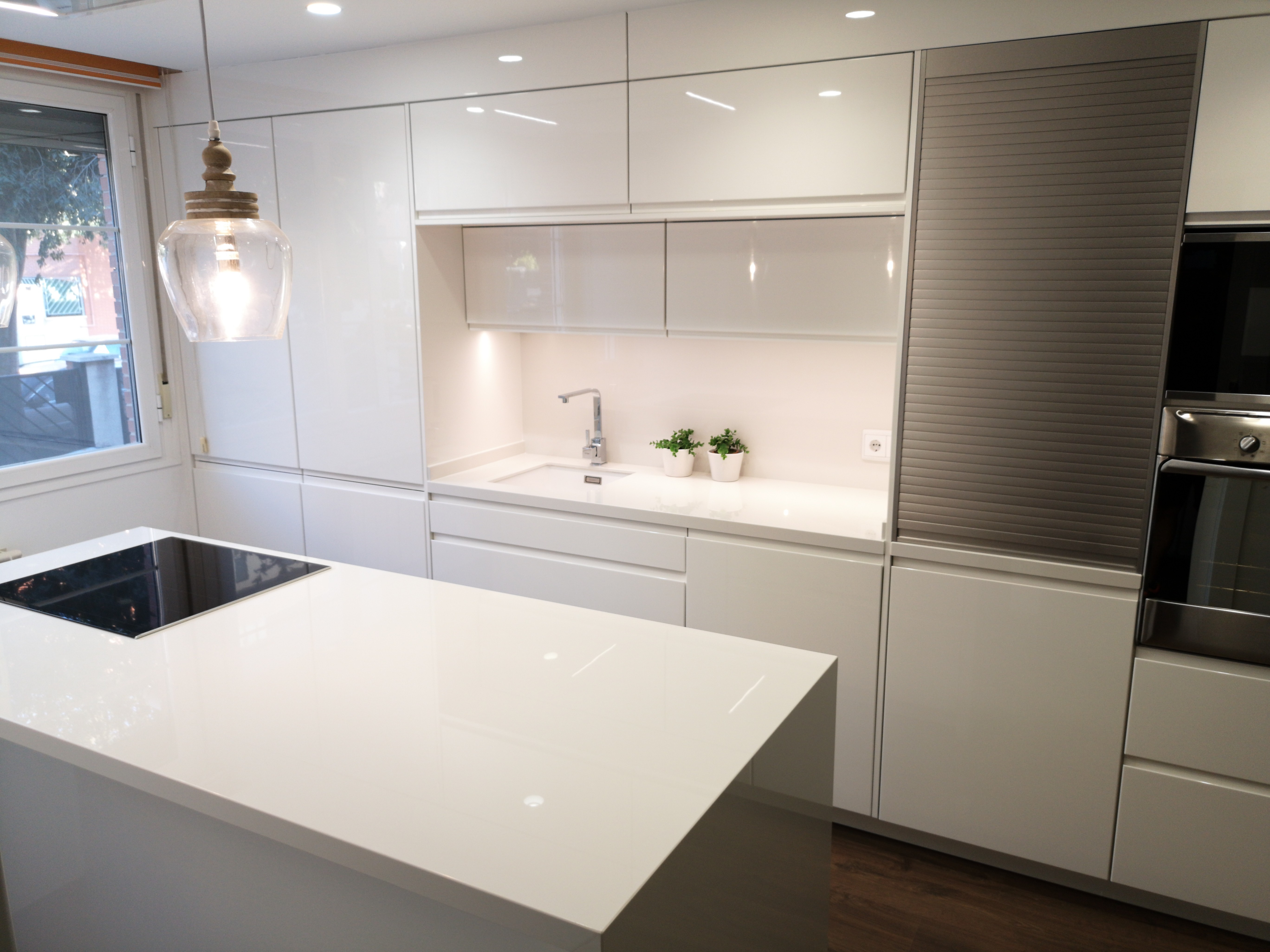 Dekton Xgolss solid Halo