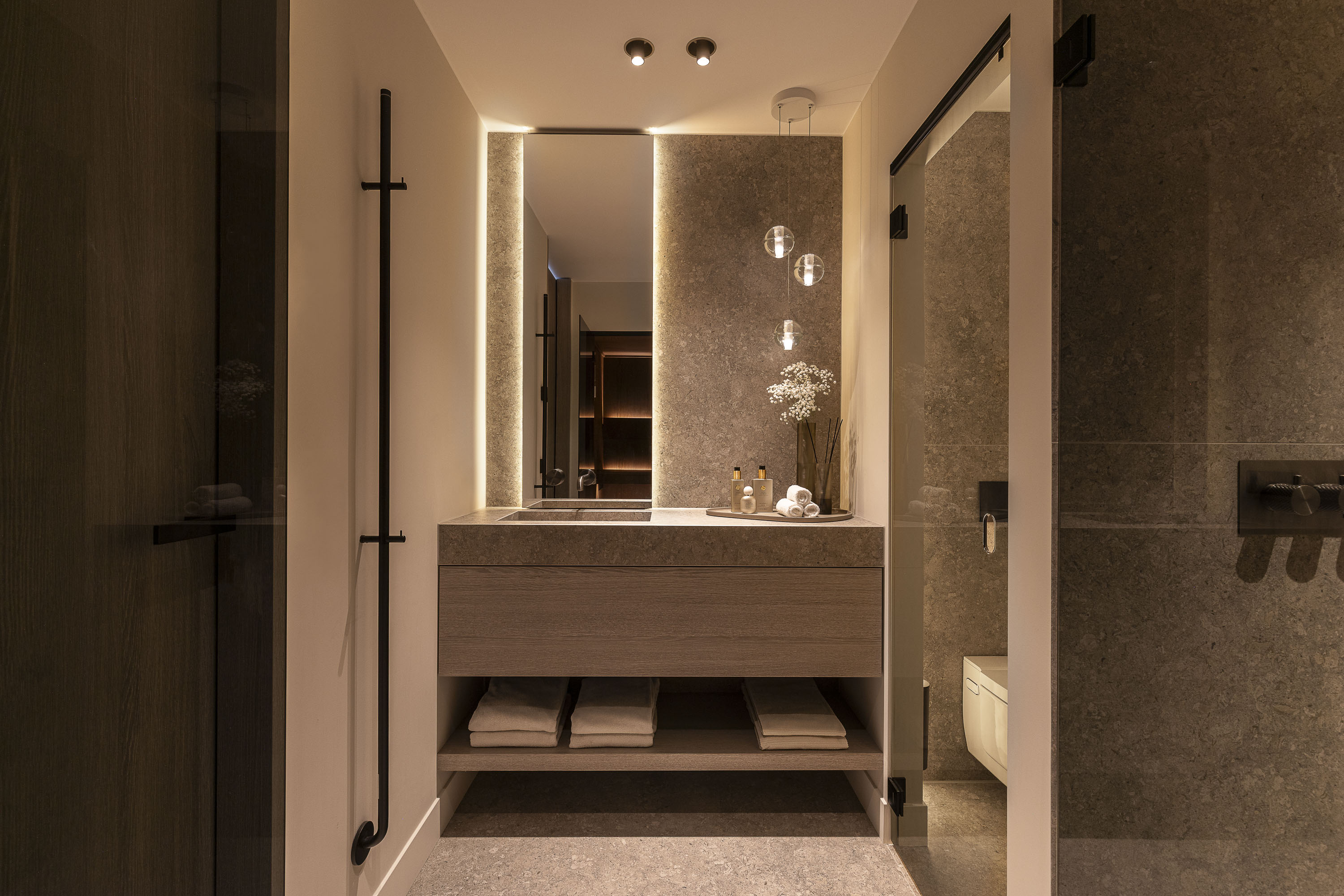 <a target='_blank' href='https://www.cosentino.com/es/inspiracion/proyectos/river-penthouse'>River Penthouse</a> - Wicherson Interiors