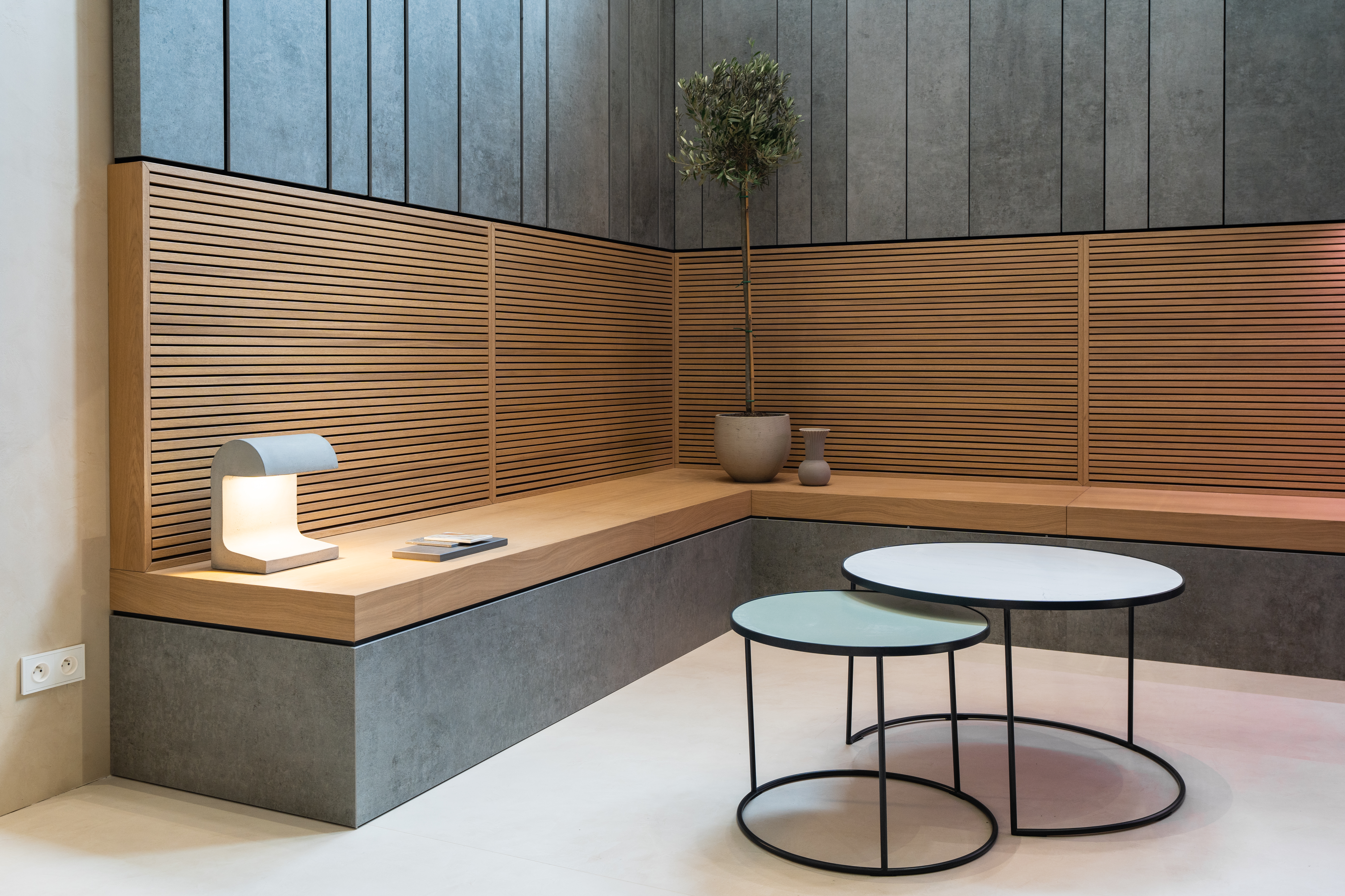 <a target='_blank' href='https://www.cosentino.com/nl-nl/inspiratie/projecten/cosentino-city-amberes'>Cosentino City Amberes</a>