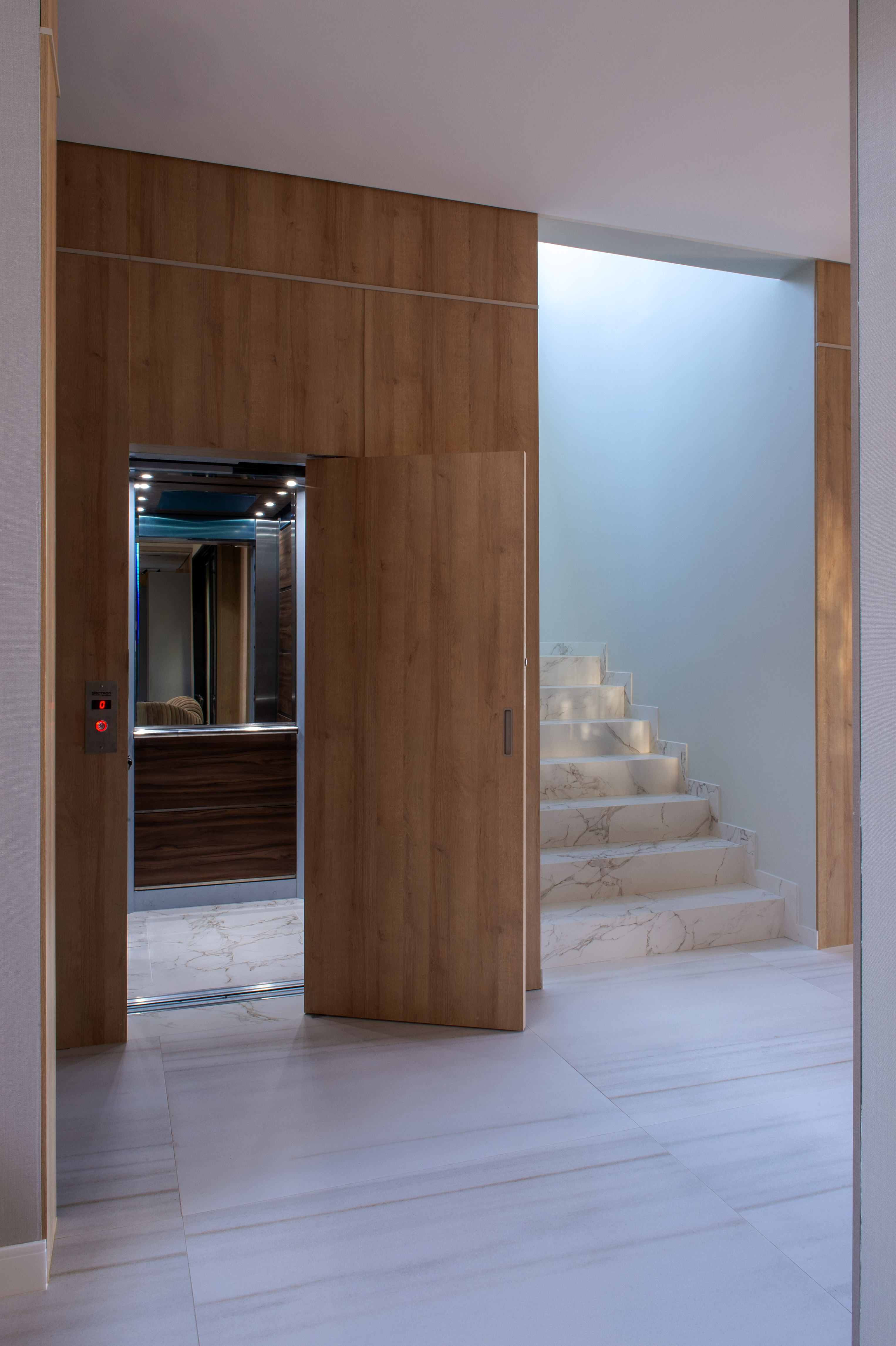 <a target='_blank' href='https://www.cosentino.com/da-dk/inspiration/projekter/casa-ar'>Casa AR</a> - Carol Scarpelli