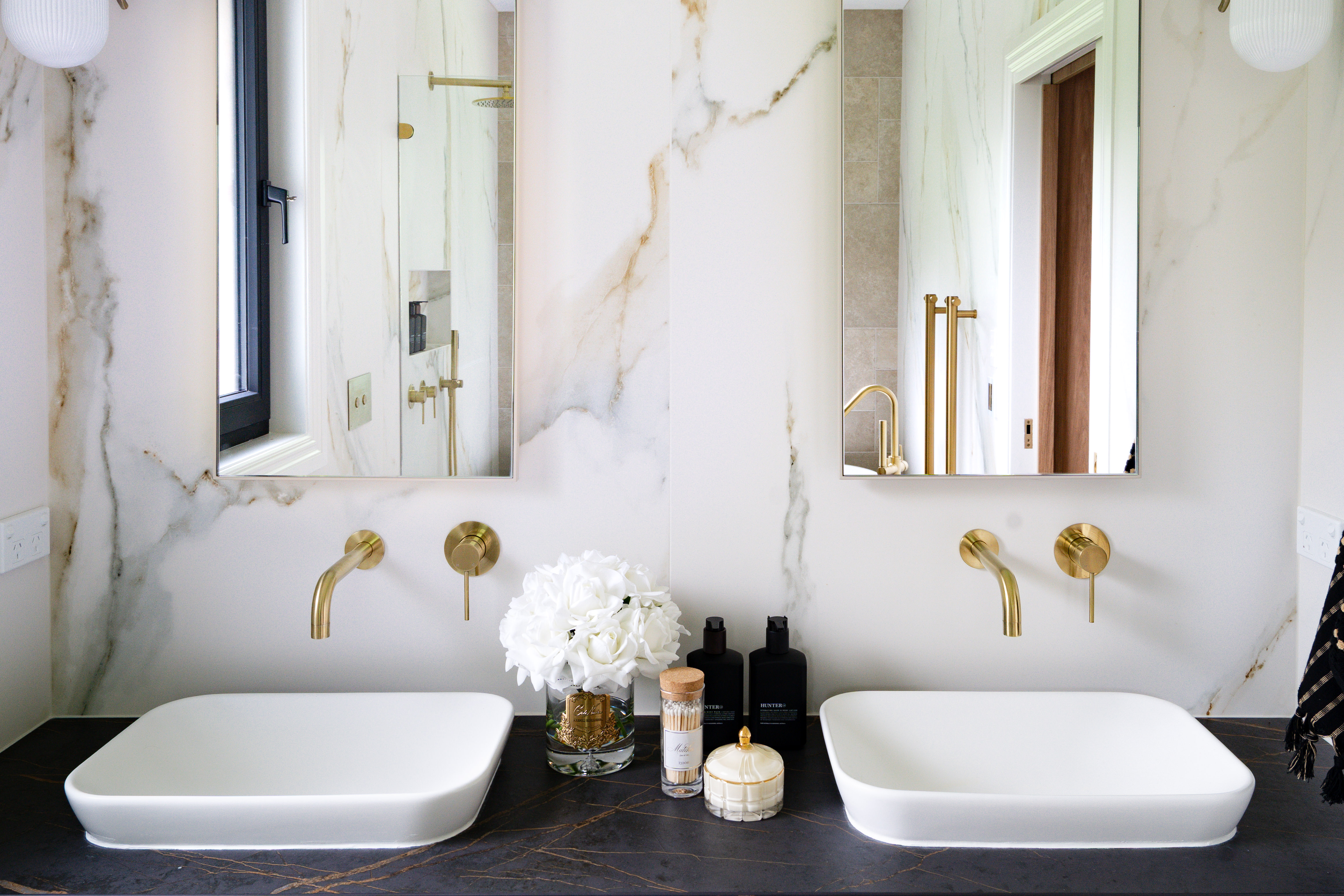 <a target='_blank' href='https://www.cosentino.com/usa/inspiration/projects/cinque-house-ryan-rachel'>Cinque House Ryan & Rachel</a> - Rachel & Ryan / The R&R Design Co