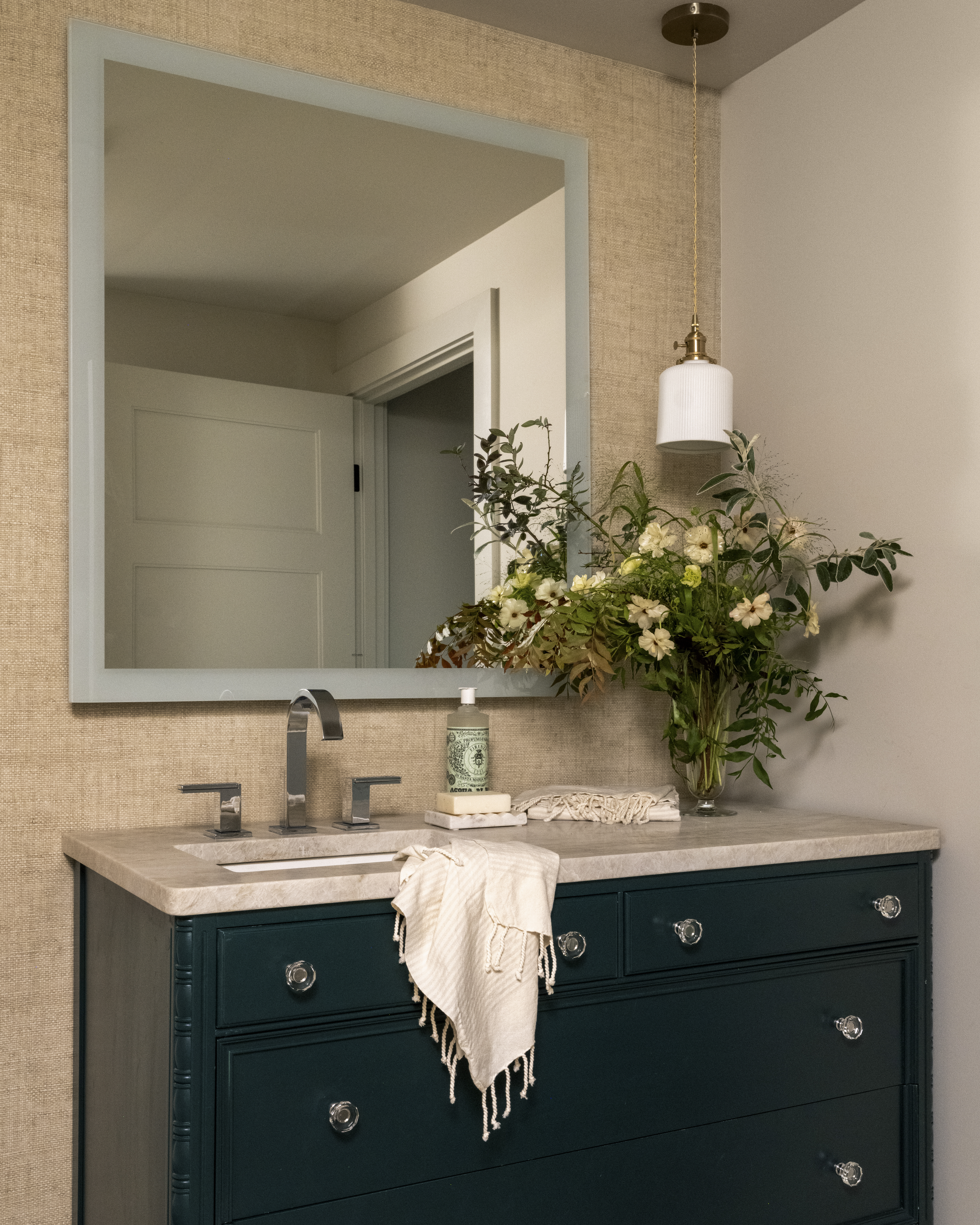 <a target='_blank' href='https://www.cosentino.com/en-sg/inspiration/projects/are-we-there-yet'>Are we there yet</a> - Jinny Park Architecture / Tristan Gary Designs