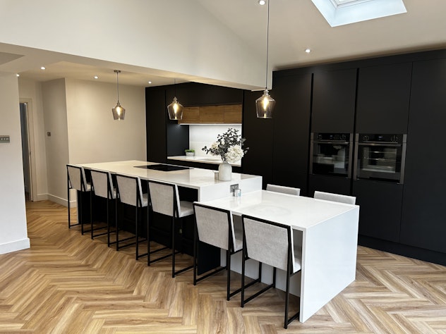 Bespoke made to measure kitchen from our luxury ‘True Handleless’ Range