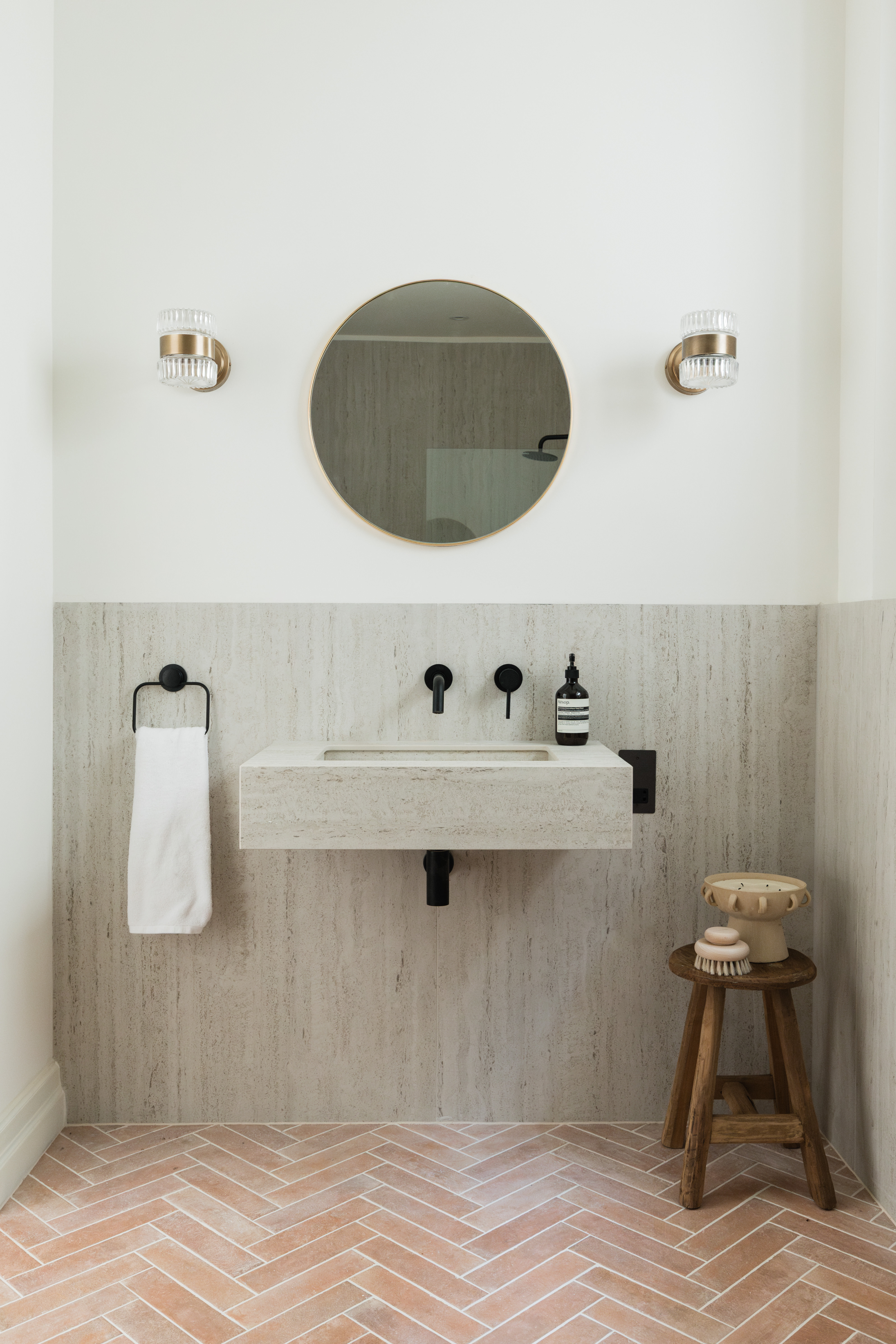 <a target='_blank' href='https://www.cosentino.com/en-sg/inspiration/projects/boho-chic-bathroom-in-surrey'>Boho-Chic Bathroom in Surrey</a> - Rhian Pownceby Interior Designer