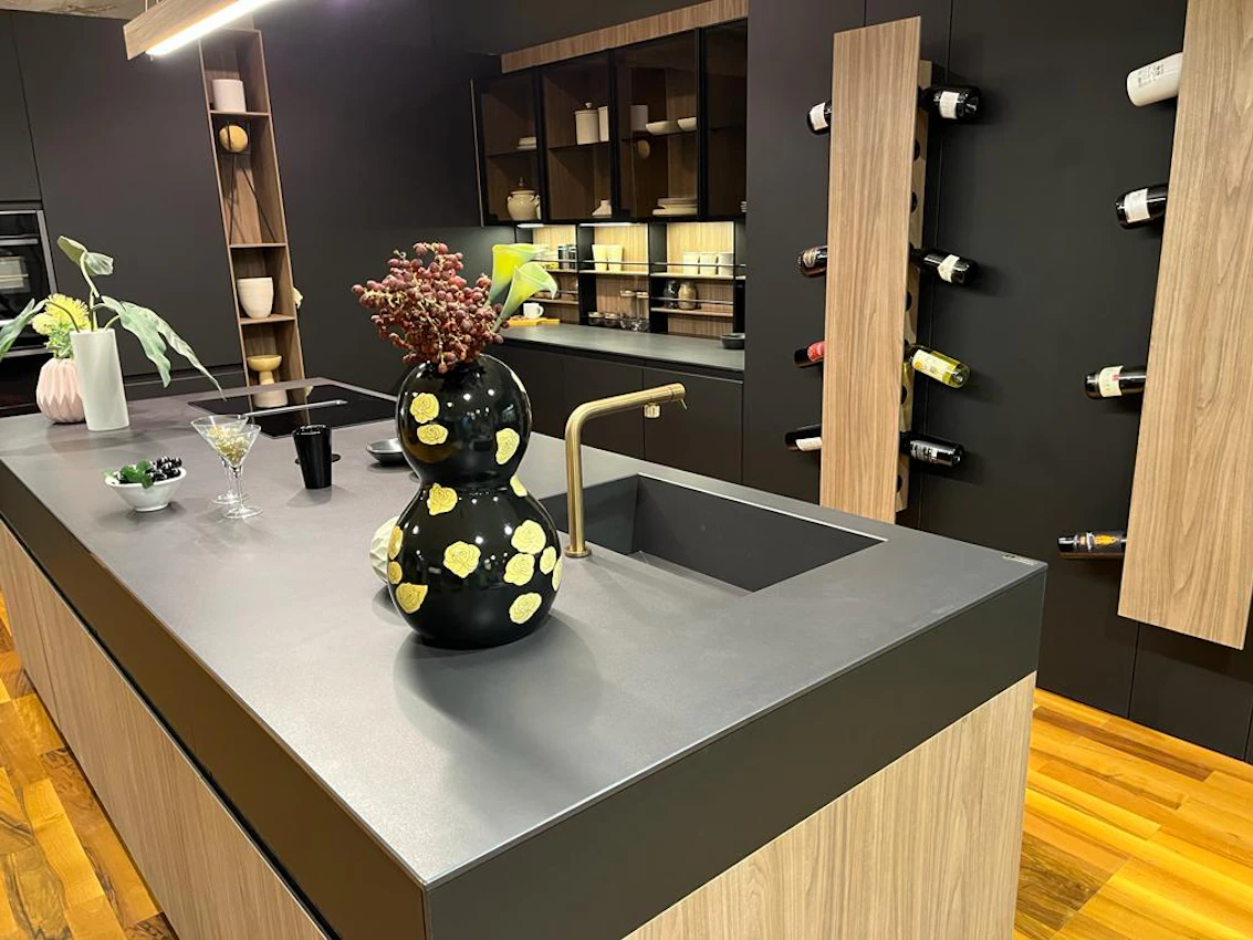 AK PROJECT CON DOMOOS DEKTON