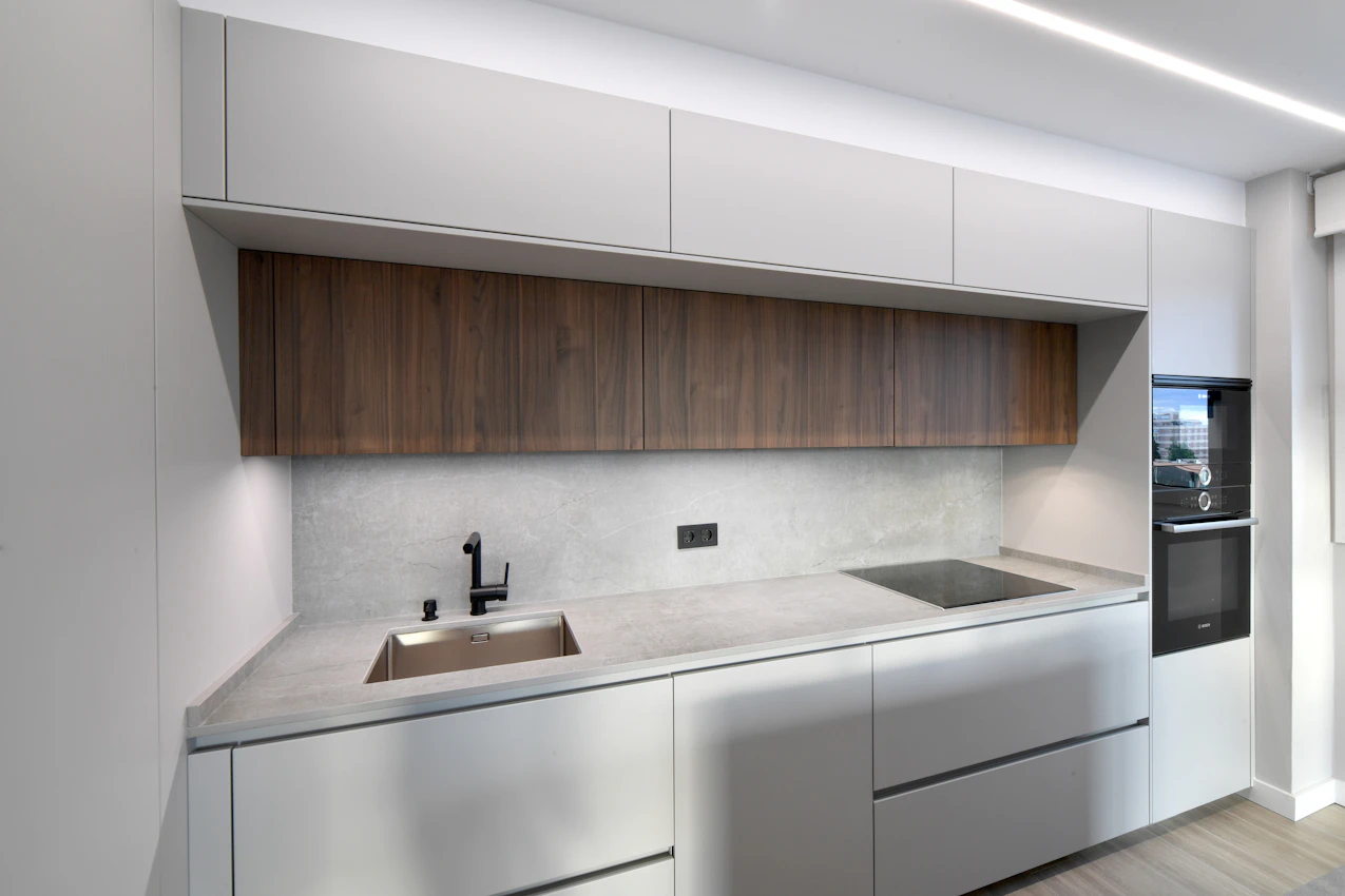 Cocina Abierta con Isla Dekton