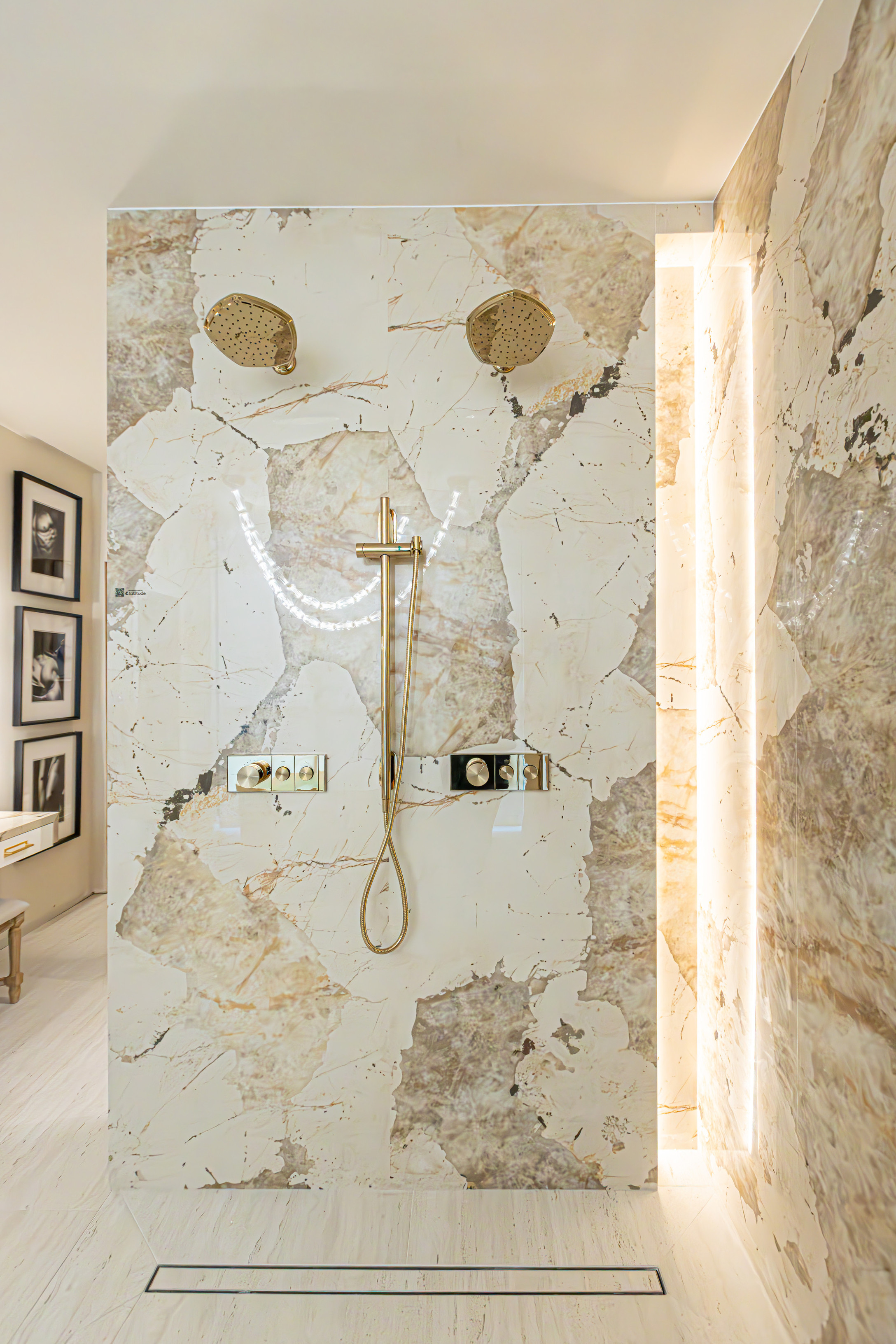 <a target='_blank' href='https://www.cosentino.com/en-ca/inspiration/projects/friday-harbour-show-house'>Friday Harbour Show House</a> - ADM Design