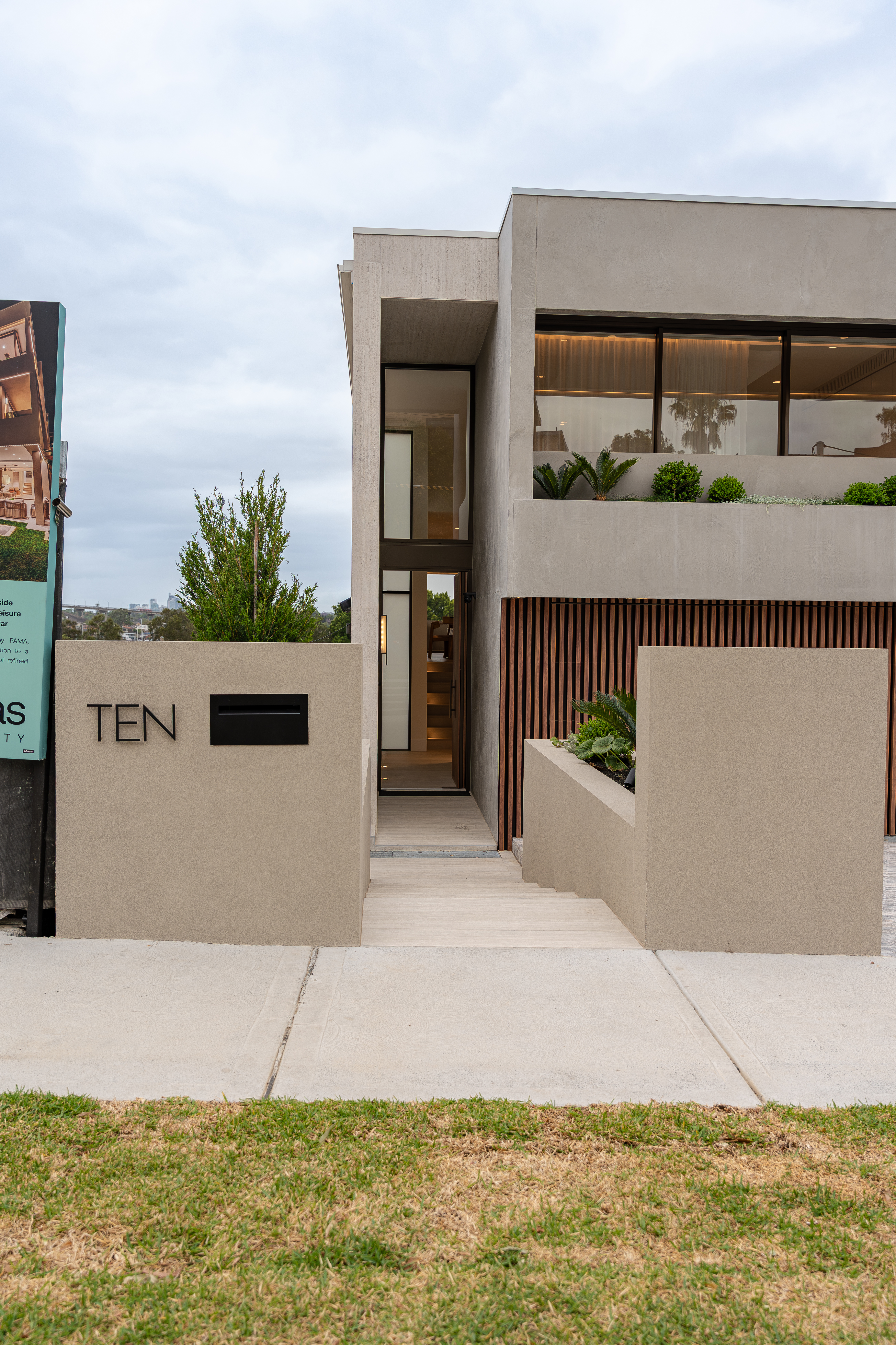 <a target='_blank' href='https://www.cosentino.com/inspiration/projects/facade-nsw'>Facade NSW</a> - Architecture / Design  KASA Design and Construct