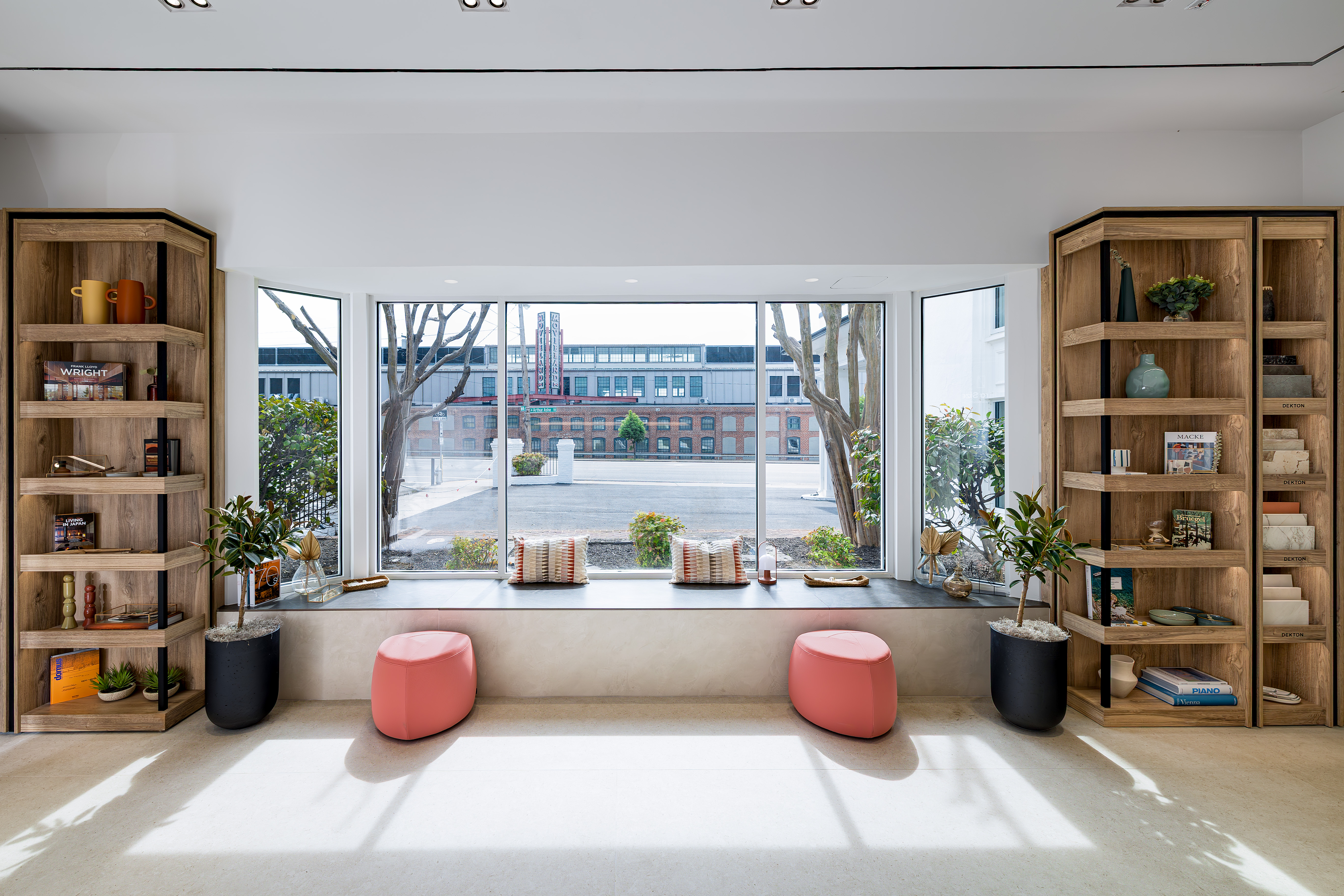 <a target='_blank' href='https://www.cosentino.com/en-ca/inspiration/projects/cosentino-city-richmond'>Cosentino City Richmond</a>