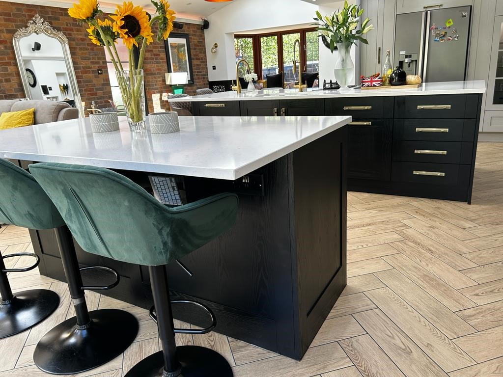 Bespoke Kitchen from our Luxury Hand Crafted & Hand Sprayed Shaker Range