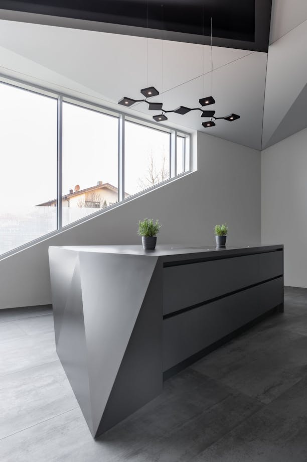 Kitchen island: Silestone Cemento Spa⁠ - design by @d_sign.ee