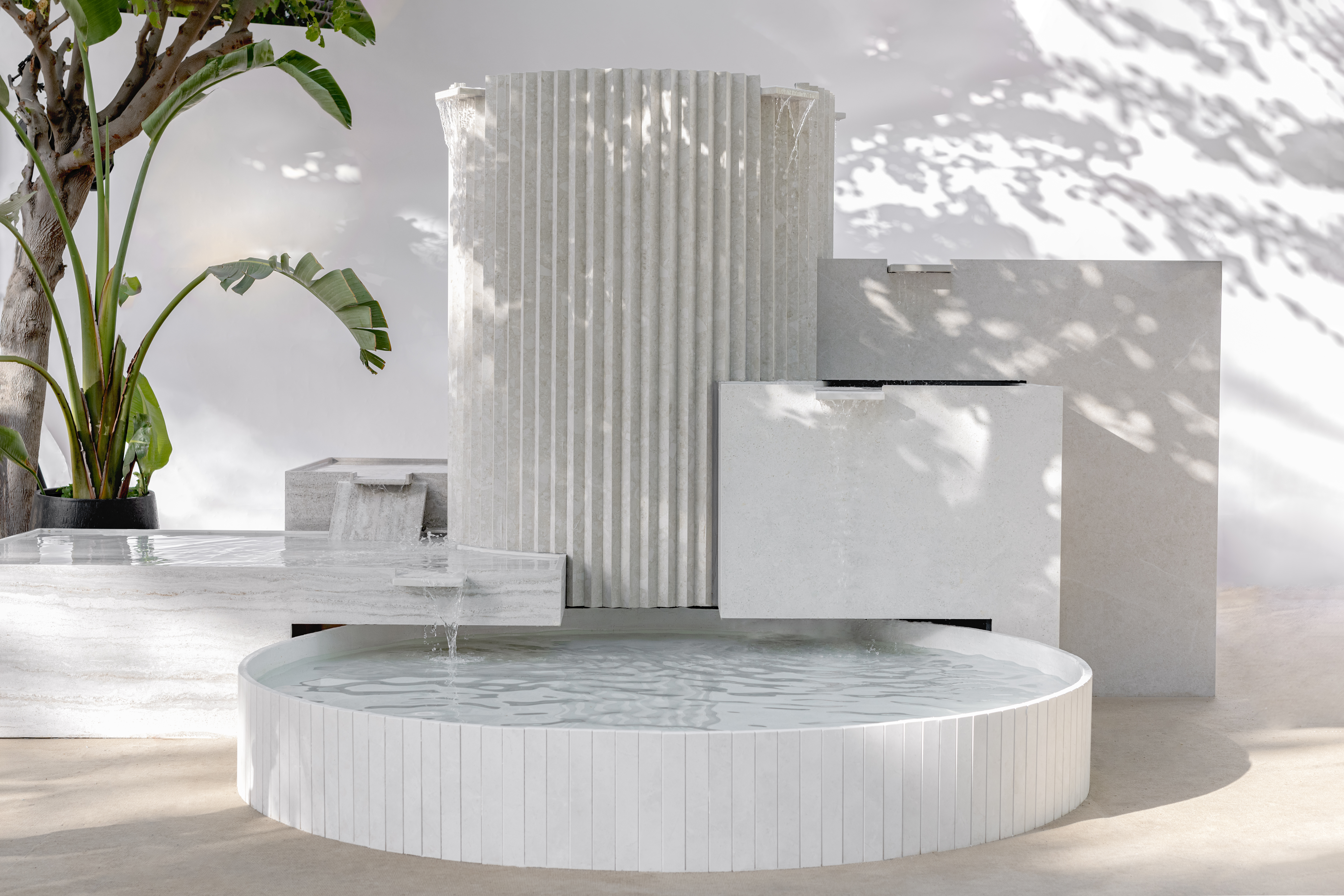 <a target='_blank' href='https://www.cosentino.com/en-ca/inspiration/projects/water-fountain-at-cosentino-city'>Water Fountain at Cosentino City</a> - Yonathan Chechik