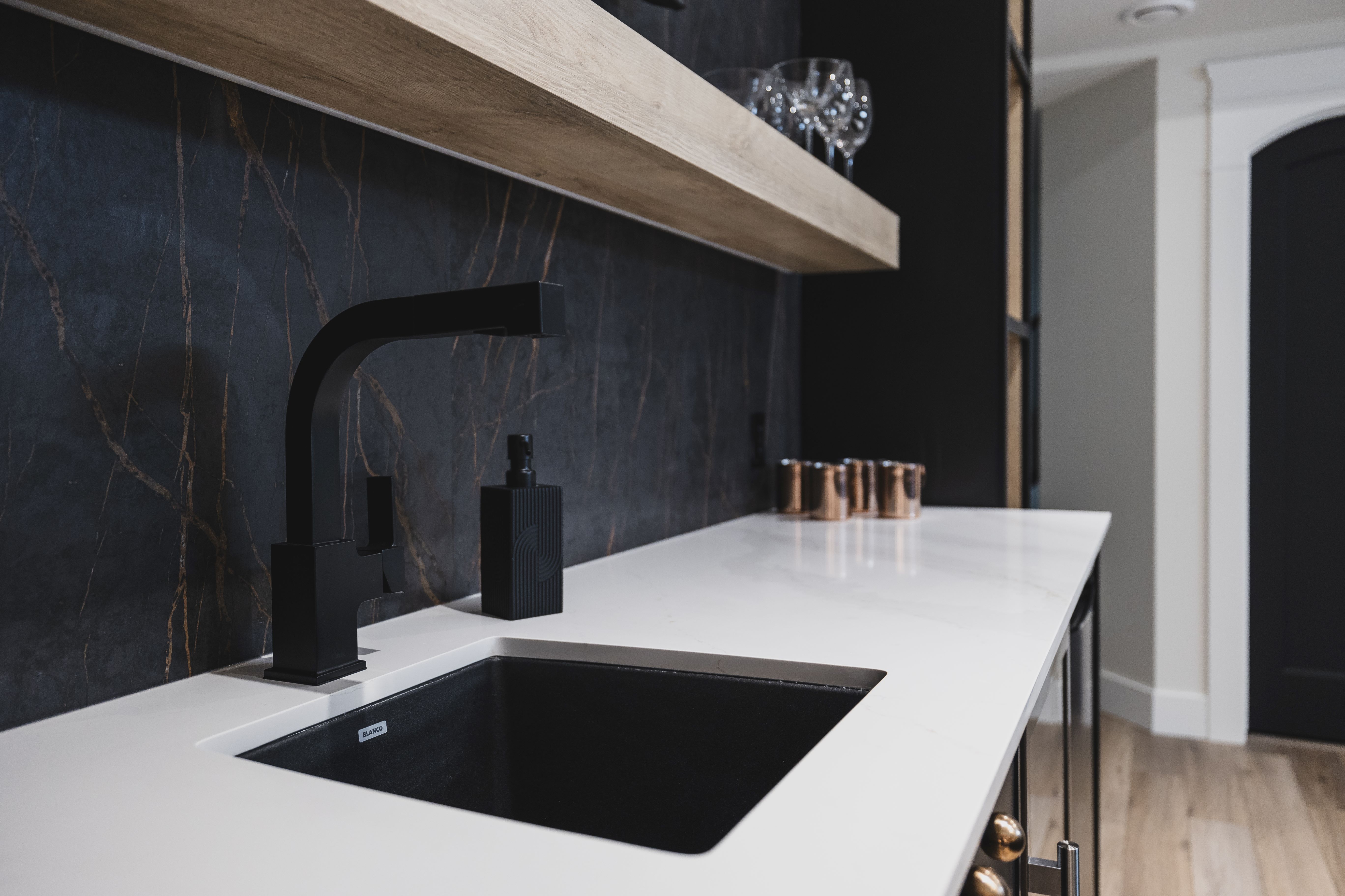 Contemporary bar