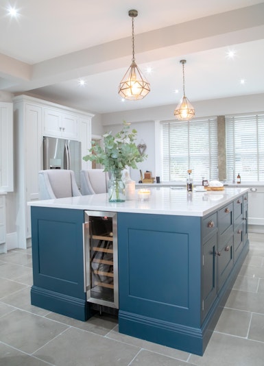SMART NAVY KITCHENS FOR EVERY STYLE – MADE IN SHEFFIELD.