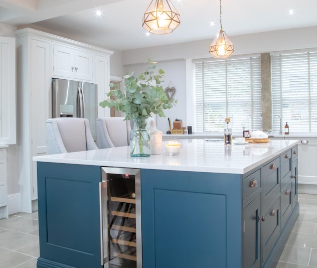 SMART NAVY KITCHENS FOR EVERY STYLE – MADE IN SHEFFIELD.