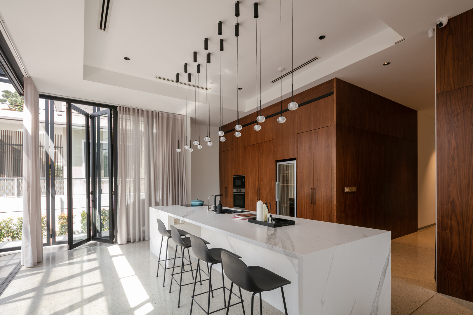 Modern and basic