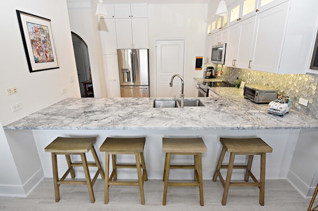Scalea shines in this kitchen
