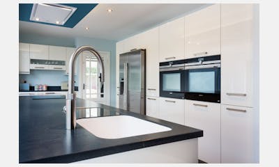 Schuller kitchen in white gloss
