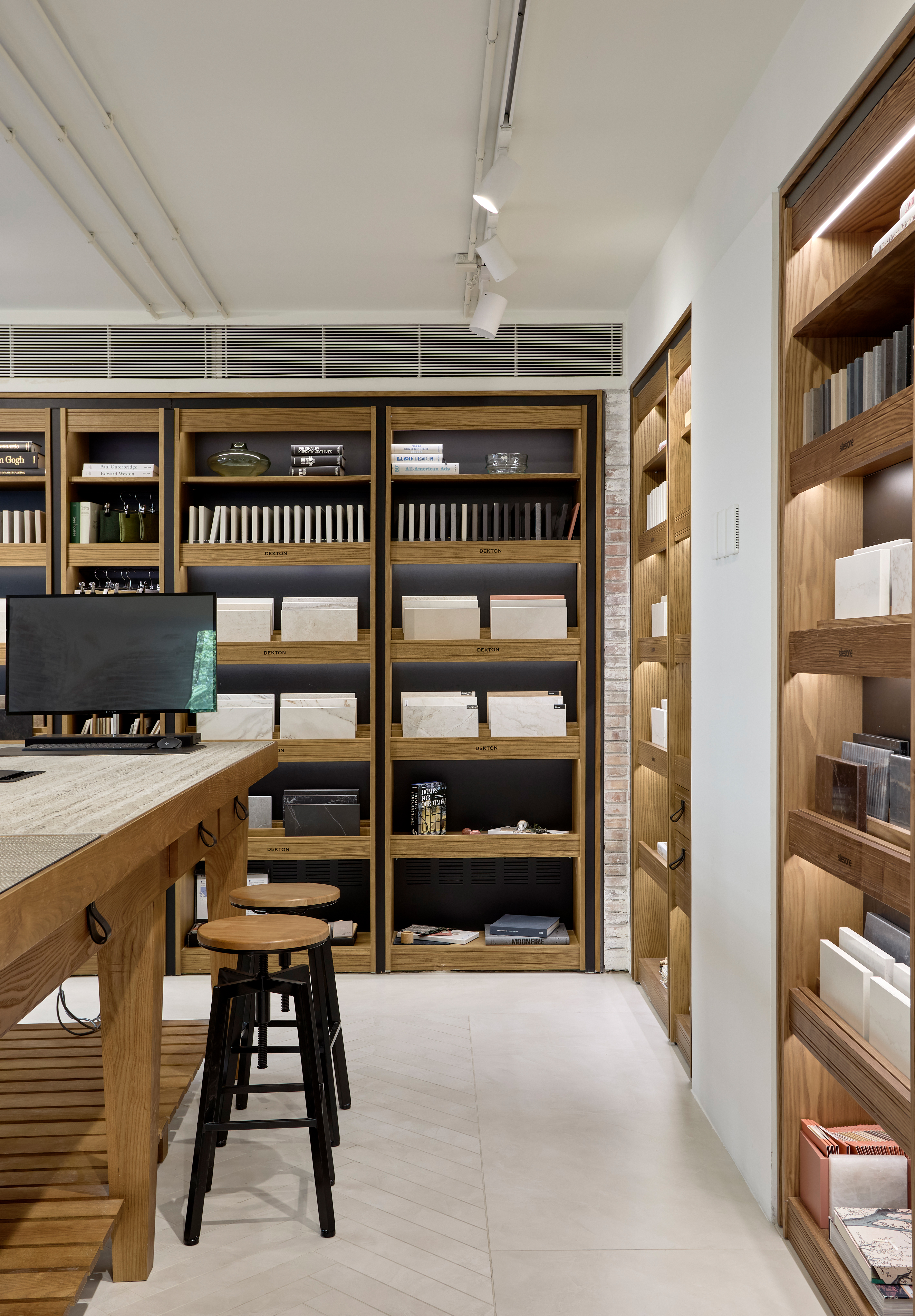 <a target='_blank'>Cosentino City Barcelona</a>