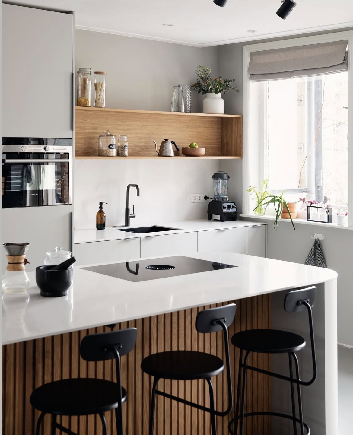 <a target='_blank' href='https://www.cosentino.com/pt-br/inspiration/projetos/silestone-fits-on-this-space'>Silestone fits on this space</a> - Danielle Puma