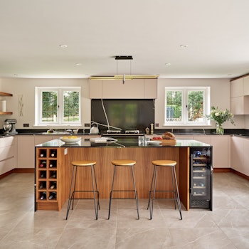 Contemporary Handleless Kitchen with a Mid-Century Modern Twist