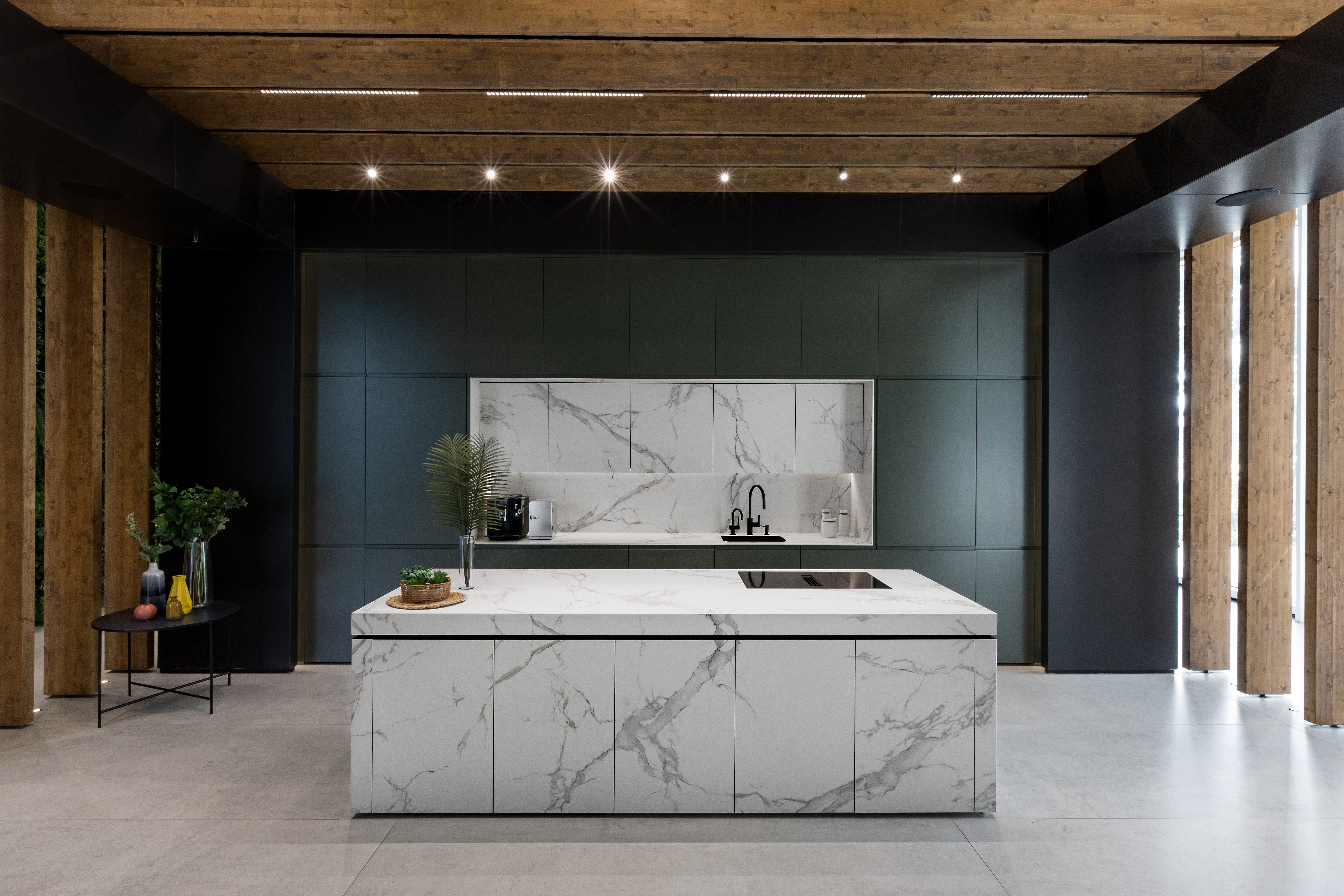 <a target='_blank' href='https://www.cosentino.com/nl-nl/inspiratie/projecten/cosentino-city-tel-aviv'>Cosentino City Tel Aviv</a>