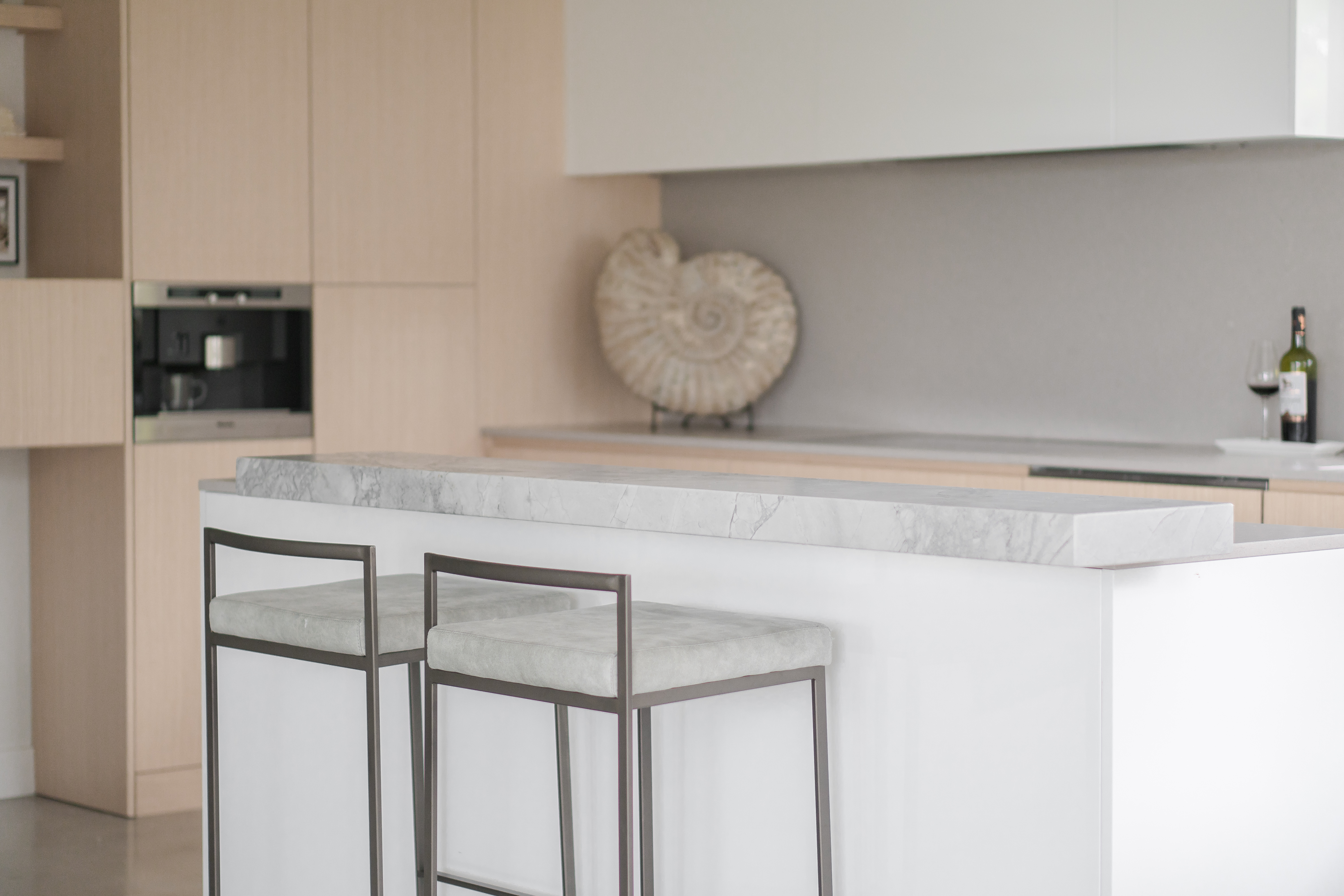 <a target='_blank' href='https://www.cosentino.com/pt-br/inspiration/projetos/zeek-living-natural-stone-arabescato-kitchen-table-and-countertop-5'>Zeek Living_ Natural Stone Arabescato Kitchen_ Table and Countertop_5</a>