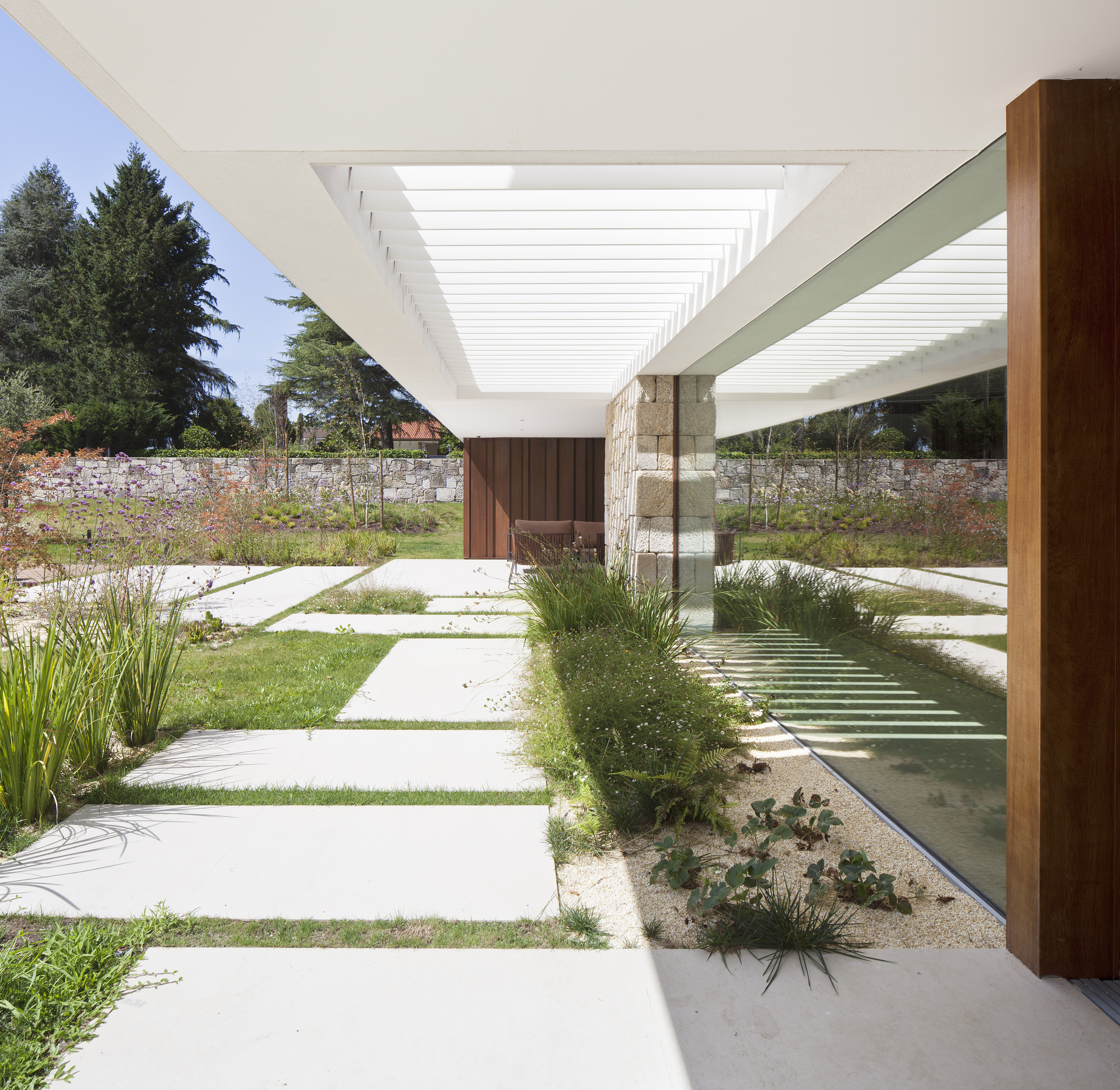 <a target='_blank' href='https://www.cosentino.com/en-my/inspiration/projects/vidalverde'>Vidalverde</a> - Paco Galiñanes Studio