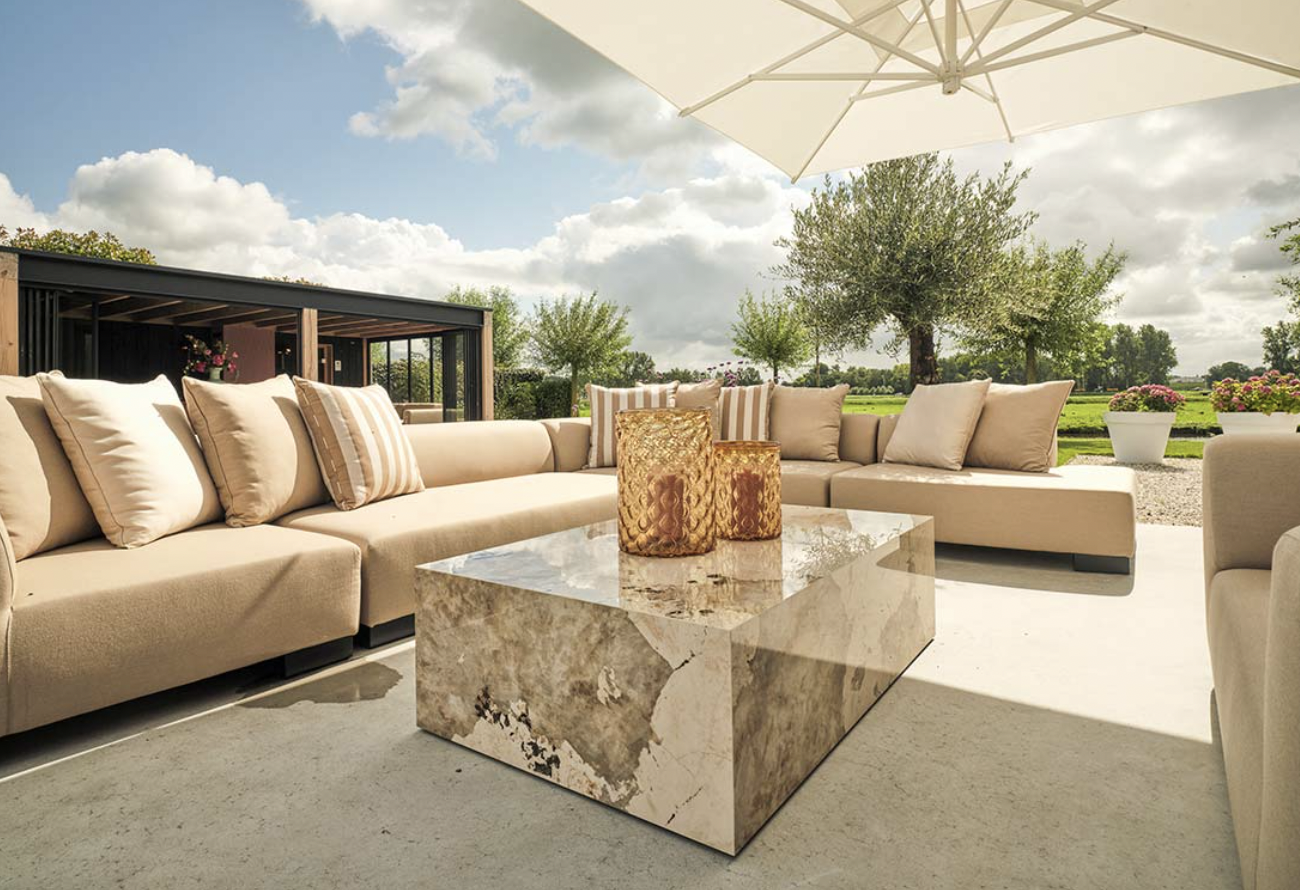 <a target='_blank' href='https://www.cosentino.com/fr-ca/inspiration/projets/the-perfect-match-for-a-home'>The perfect match for a home</a> - Arlet Styling