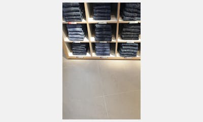 Jeans Store Paris