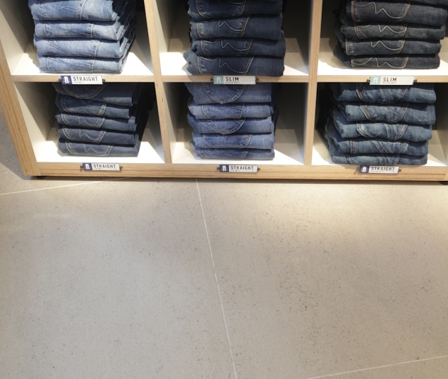 Jeans Store Paris