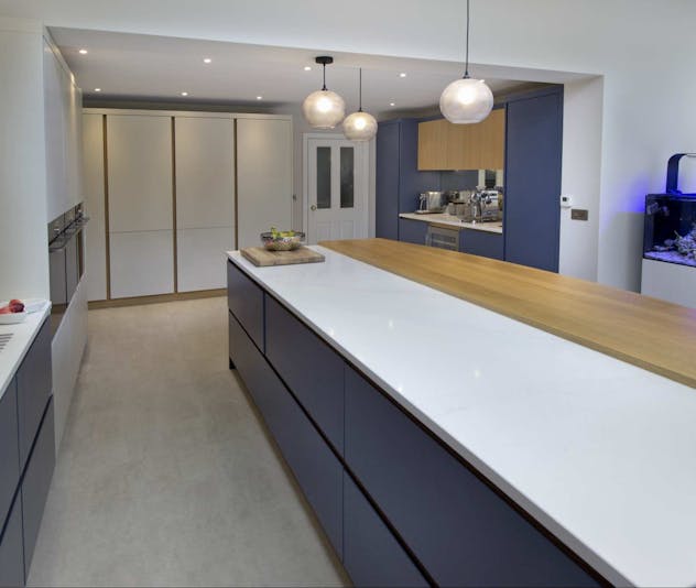 Modern Handle-less Kitchen