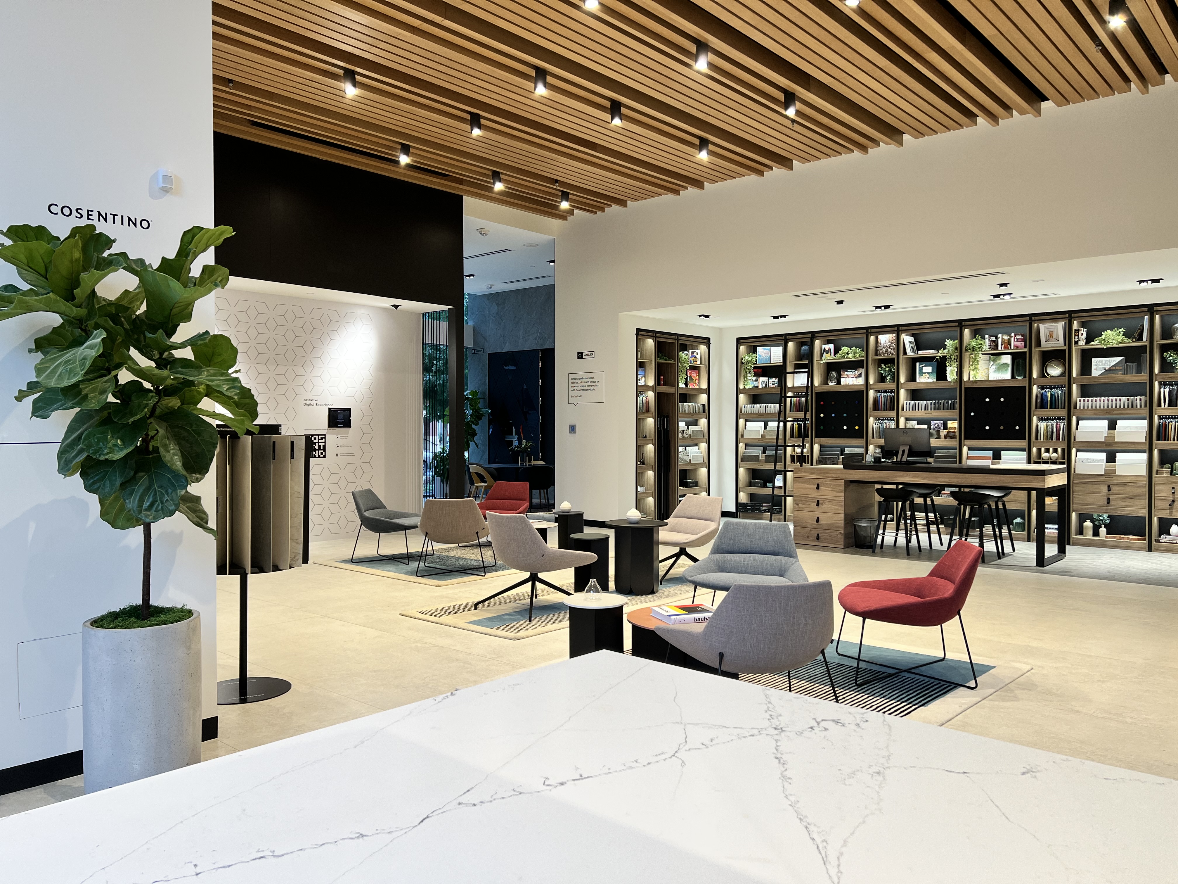 <a target='_blank' href='https://www.cosentino.com/en-ca/inspiration/projects/cosentino-city-atlanta'>Cosentino City Atlanta</a>