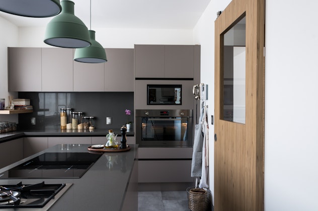 Elegant monochrome kitchen by Vitelier