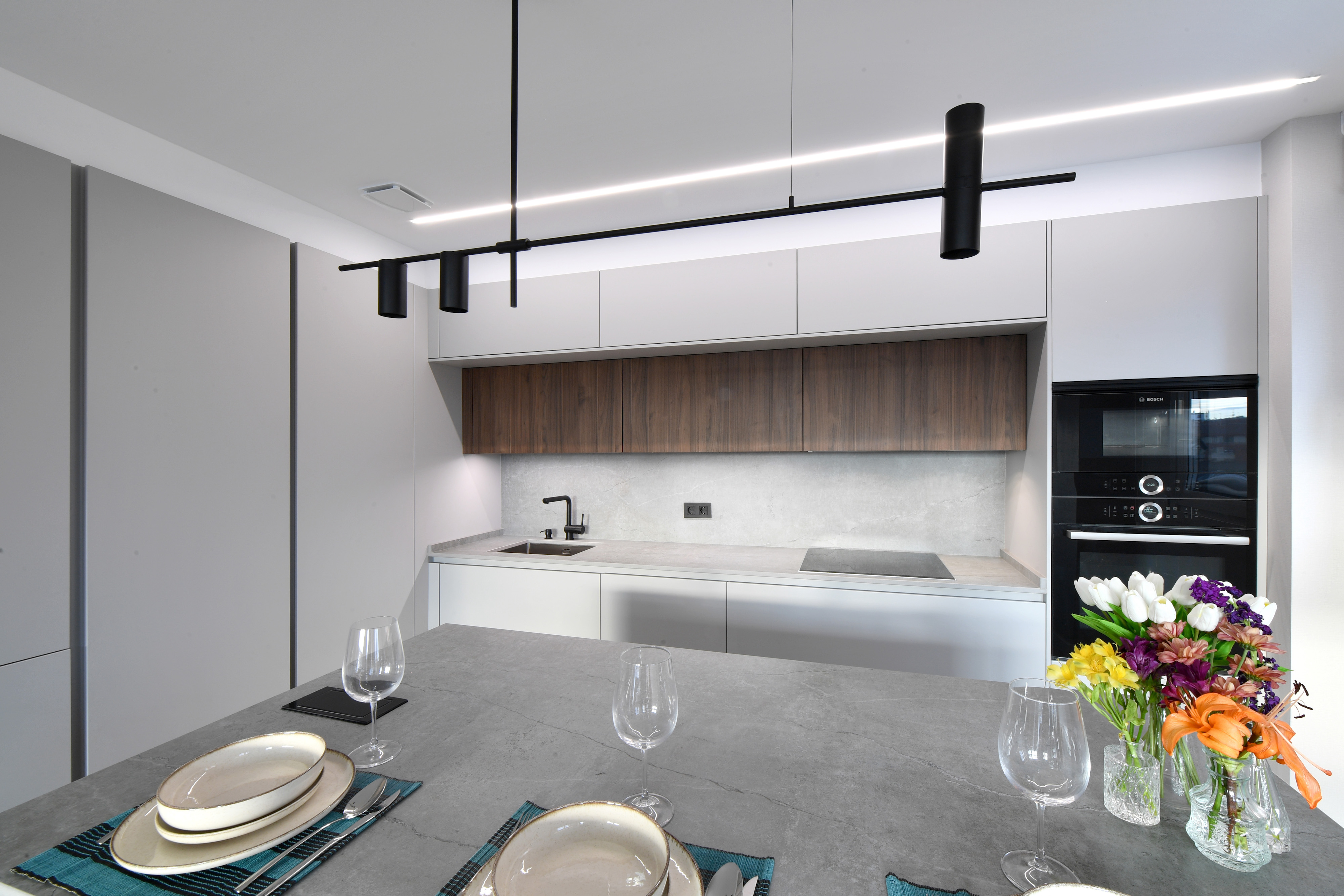 Cocina Abierta con Isla Dekton