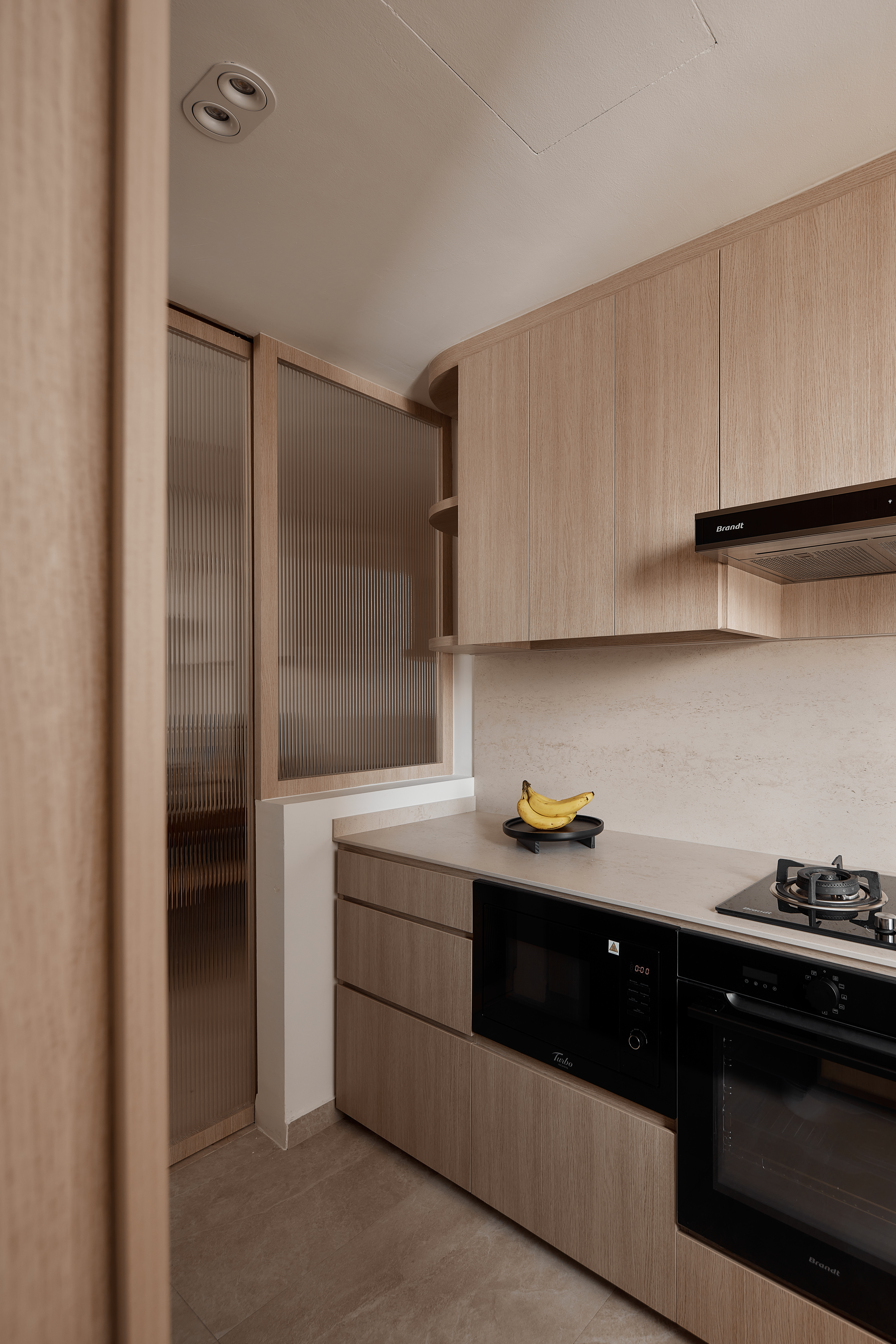 存在感抜群！コロンとしたフォームが素敵！DANAE ゴールド Dekton Danae - Cosentino