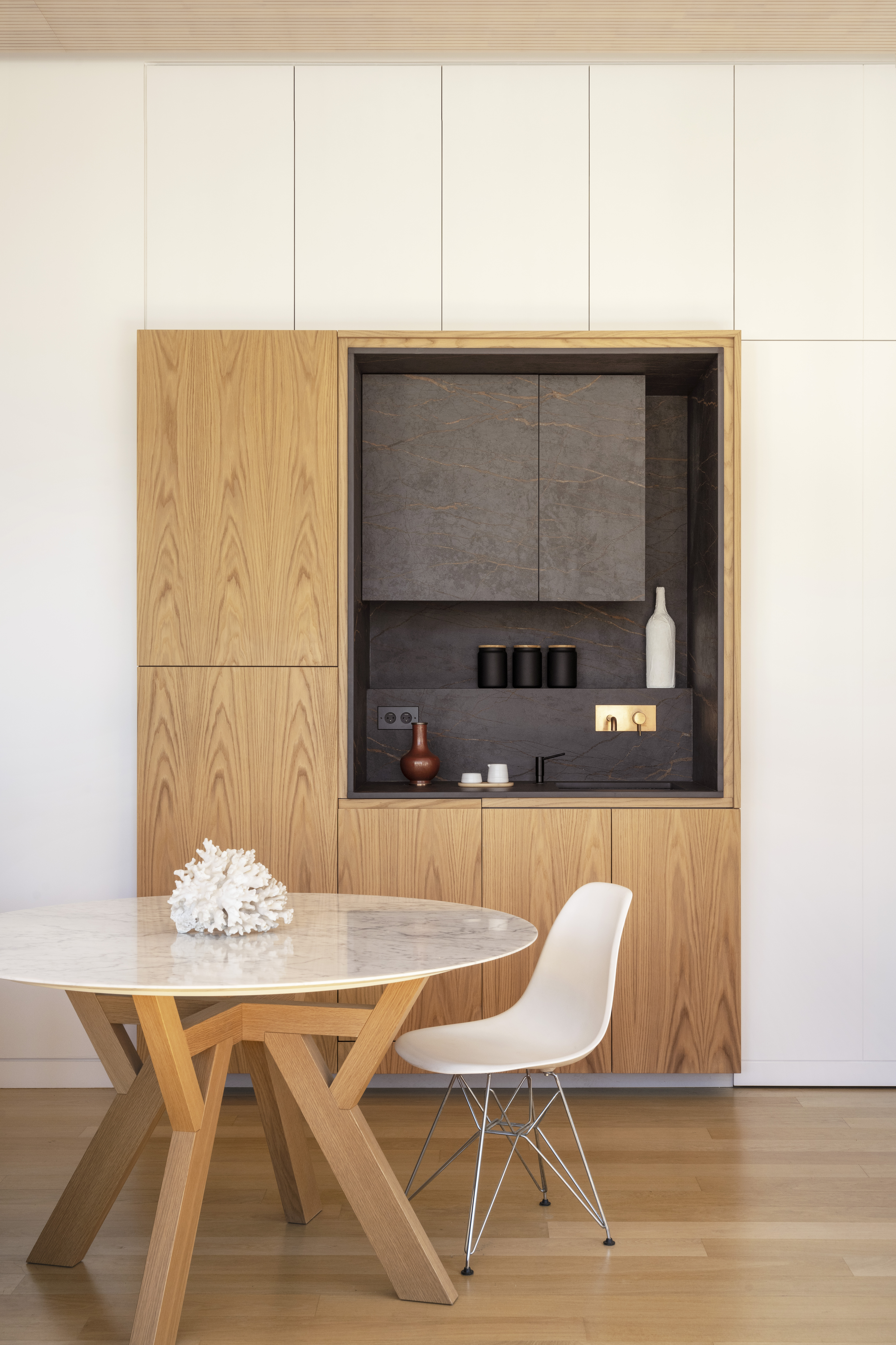 <a target='_blank' href='https://www.cosentino.com/usa/inspiration/projects/agence-gilles-reibell'>Agence Gilles Reibell</a> - Gilles Reibell Architecture