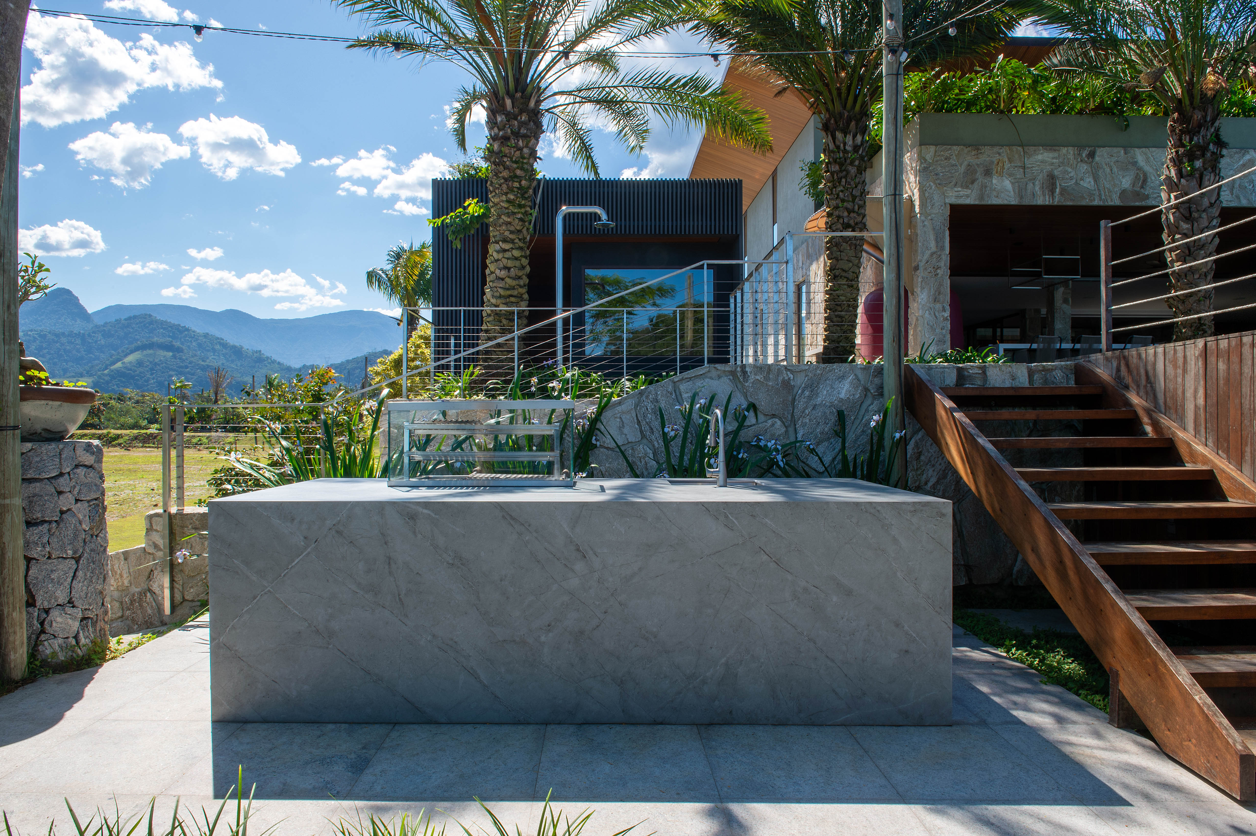 <a target='_blank' href='https://www.cosentino.com/fr-ca/inspiration/projets/casa-de-angra'>Casa de Angra</a> - Erick Figueira de Melo