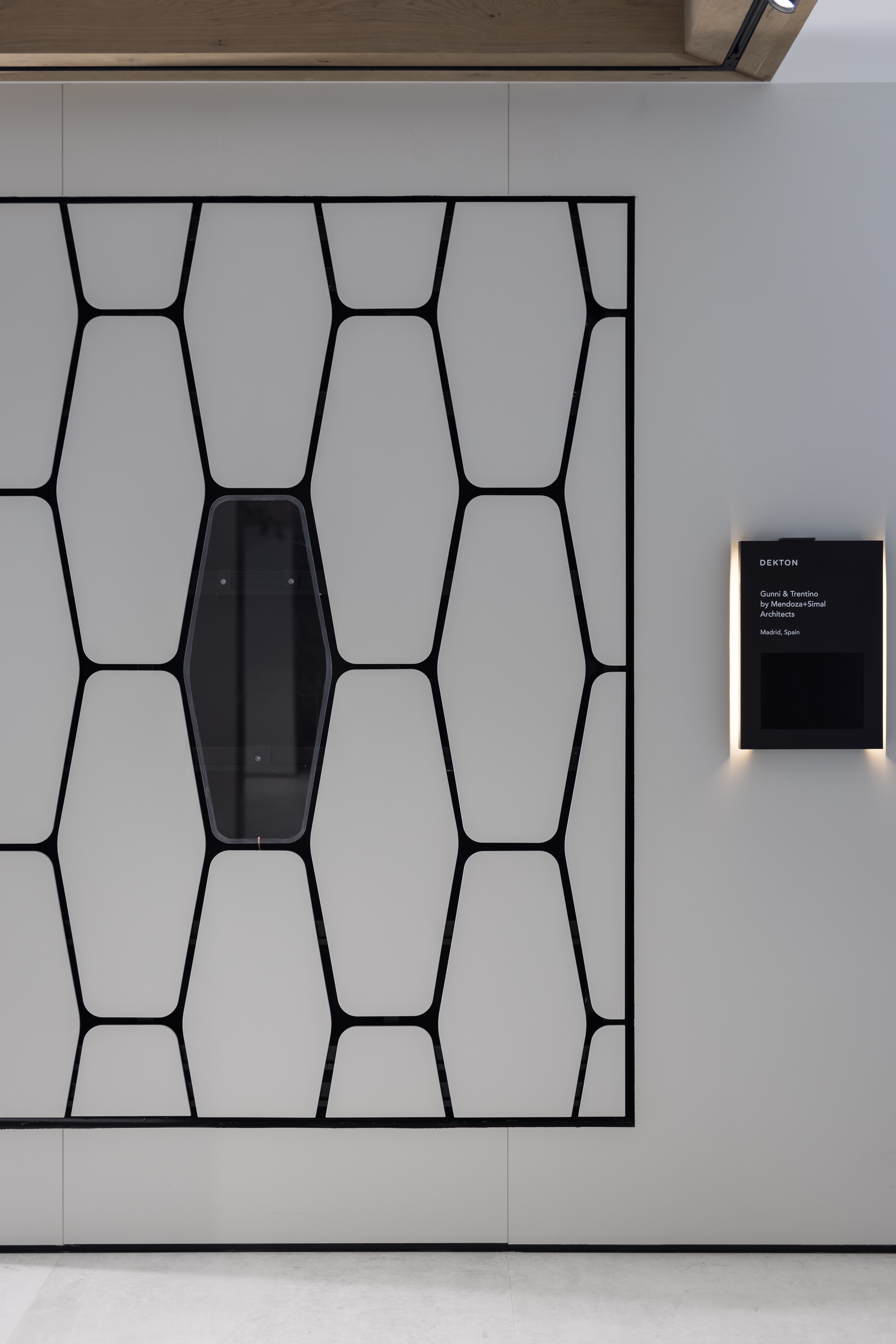 <a target='_blank' href='https://www.cosentino.com/en-ca/inspiration/projects/cosentino-city-amsterdam'>Cosentino City Amsterdam</a>