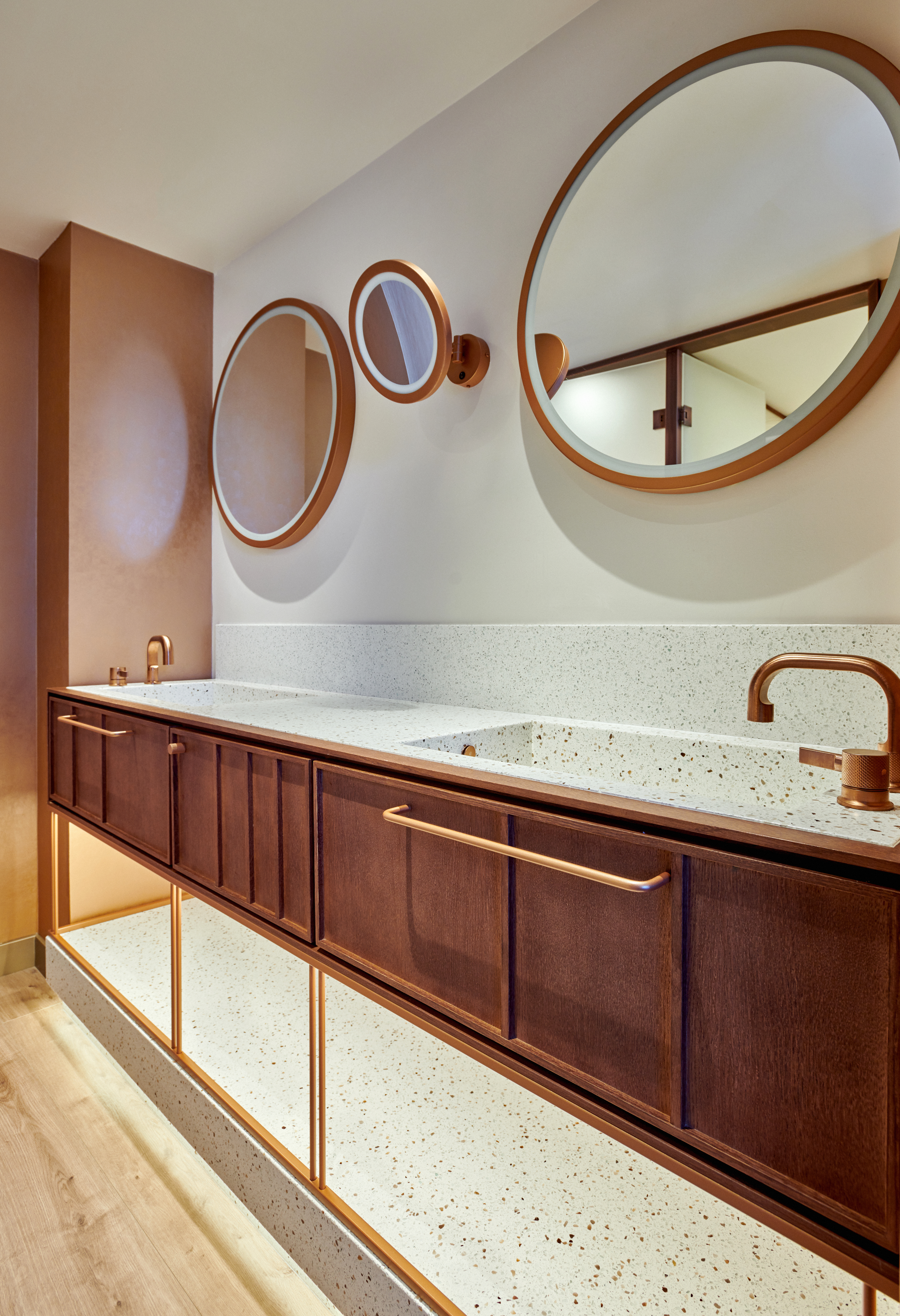 <a target='_blank' href='https://www.cosentino.com/pt-br/inspiration/projetos/hard-rock-hotel-madrid'>Hard Rock Hotel Madrid</a>