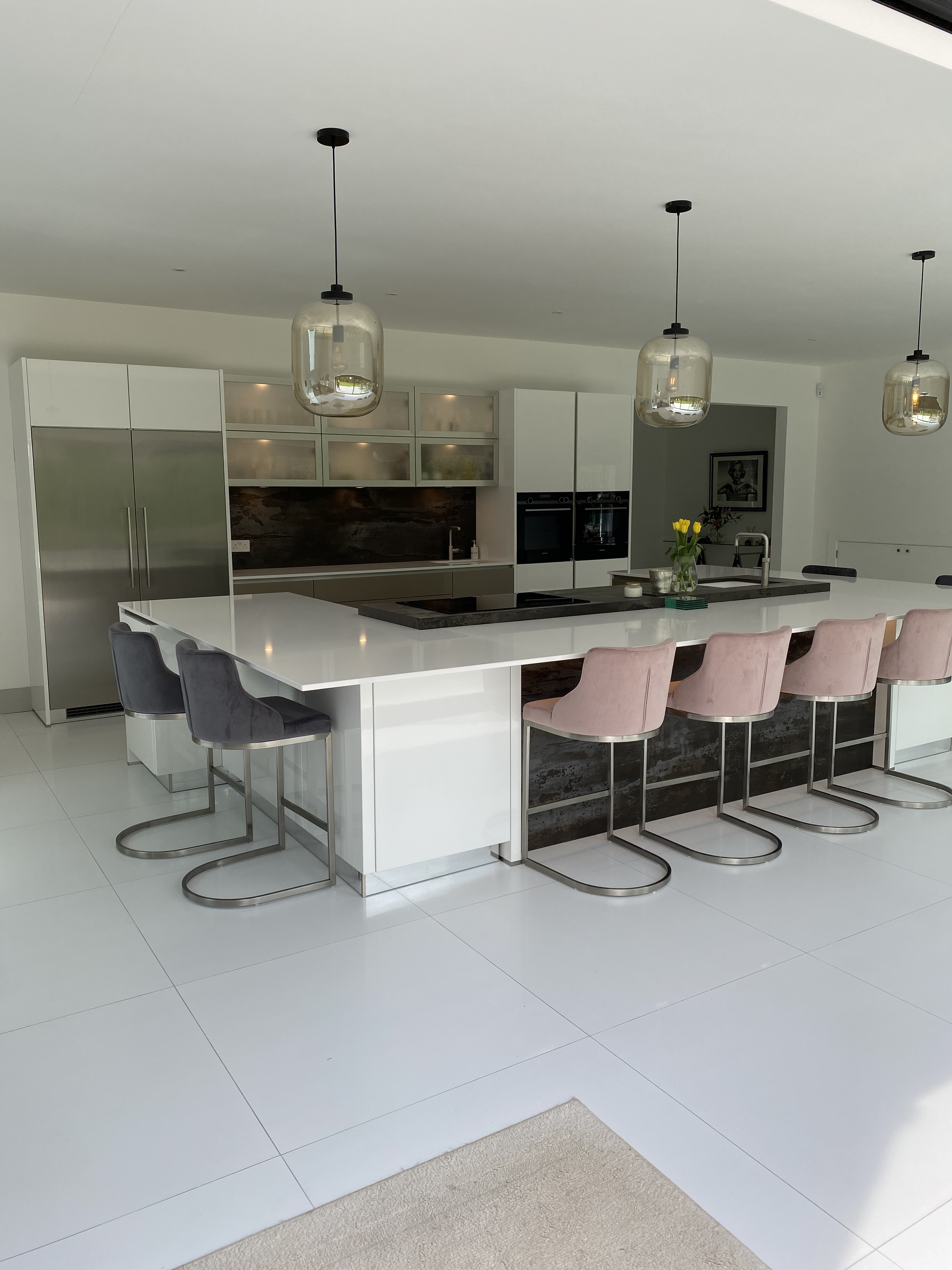 Teppanyaki-Inspired Kitchen Design