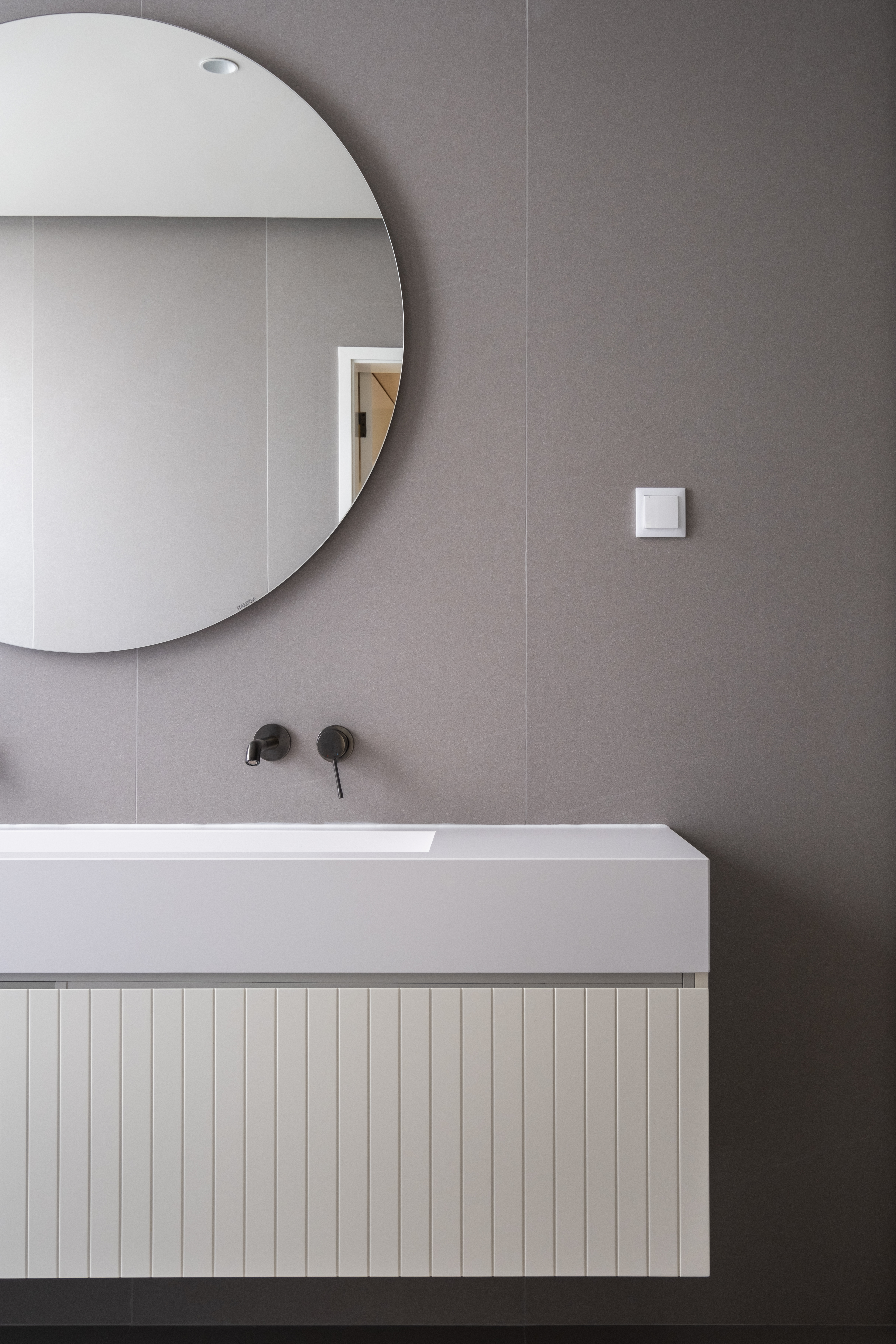 <a target='_blank' href='https://www.cosentino.com/en-sg/inspiration/projects/verdizela-villa'>Verdizela Villa</a> - AMATAM Studio