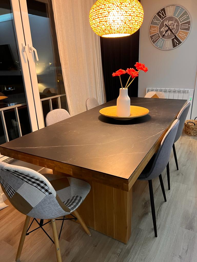 Mesa em Dekton Kelya