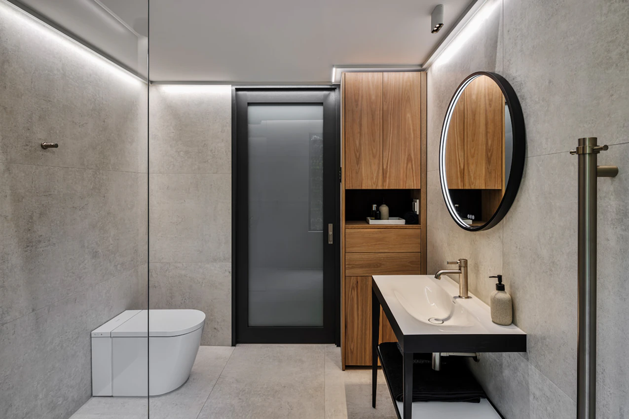 Minimalistic Bathroom Renovation